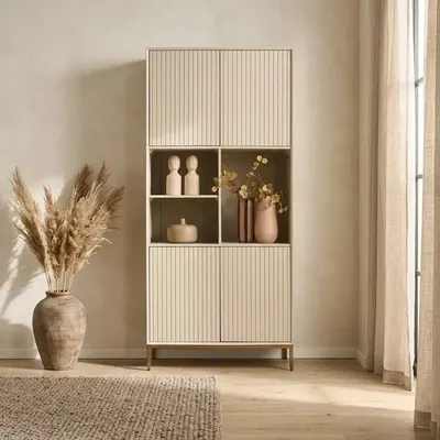 De vakkenkast Madison Sand van Starfurn is een kast van 90 cm breed, gemaakt van mangohout met een beige sand finish.