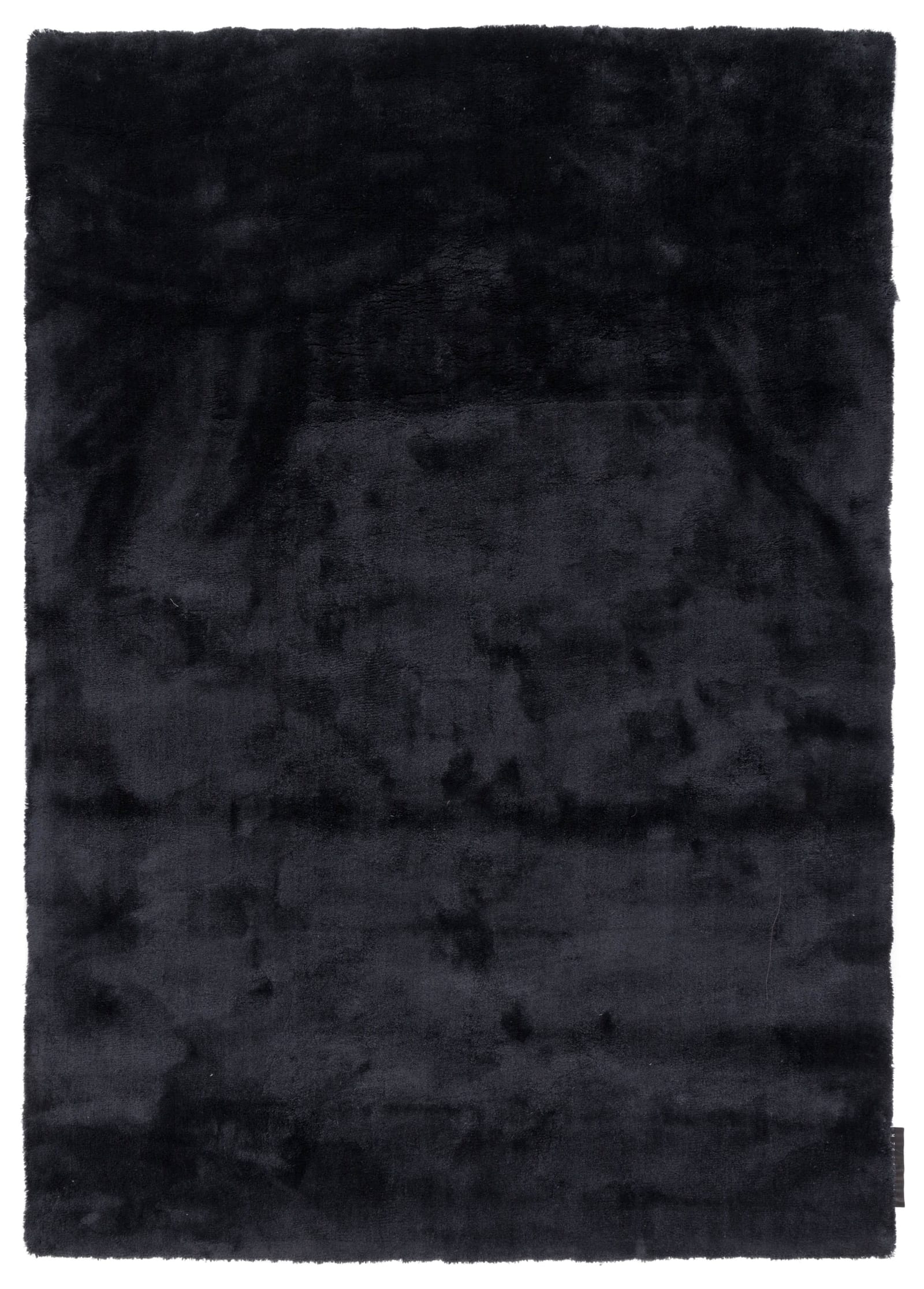 Mart Visser rug Velvet Touch 24 Intense Grey, top view of the high-pile rug in the Intense Grey colourway - Karpi