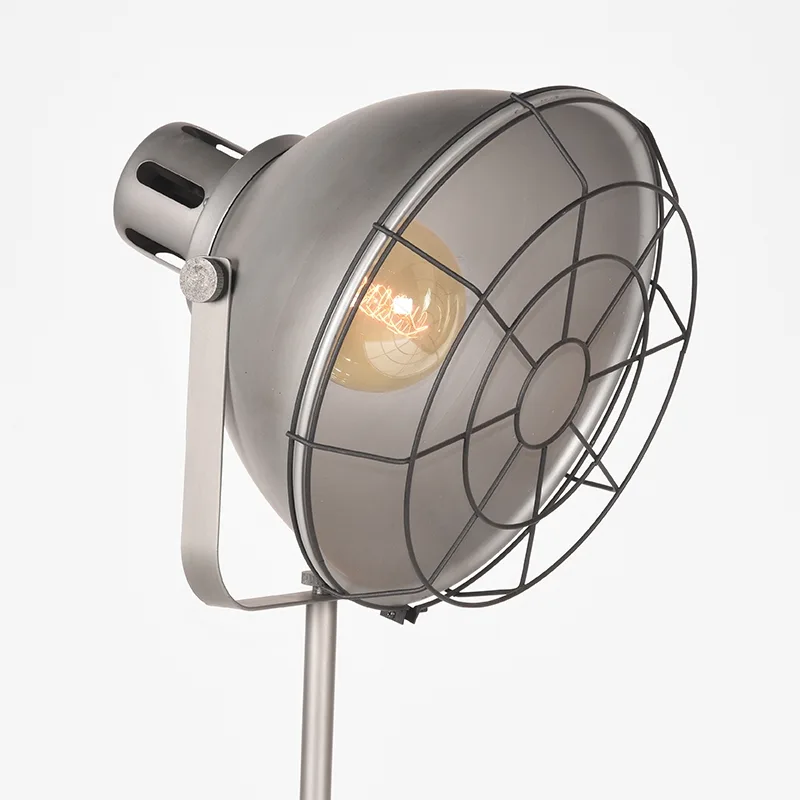 LABEL51 Vloerlamp Max in Burned Steel, detail 3