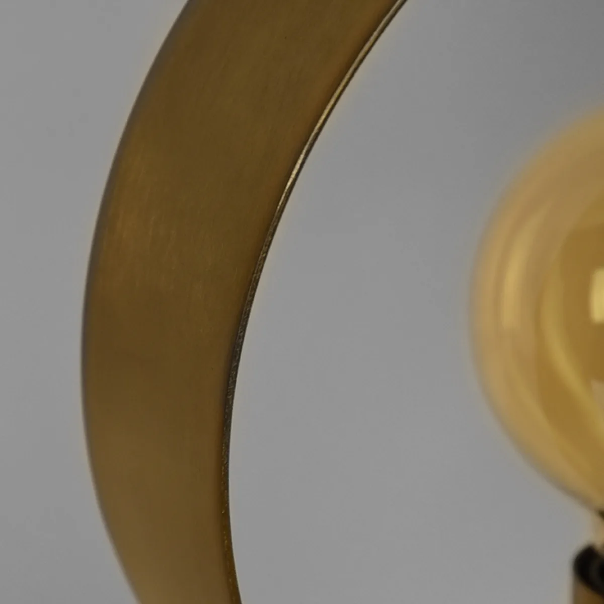 LABEL51 Tafellamp Ray in Antiek Goud, detail 4