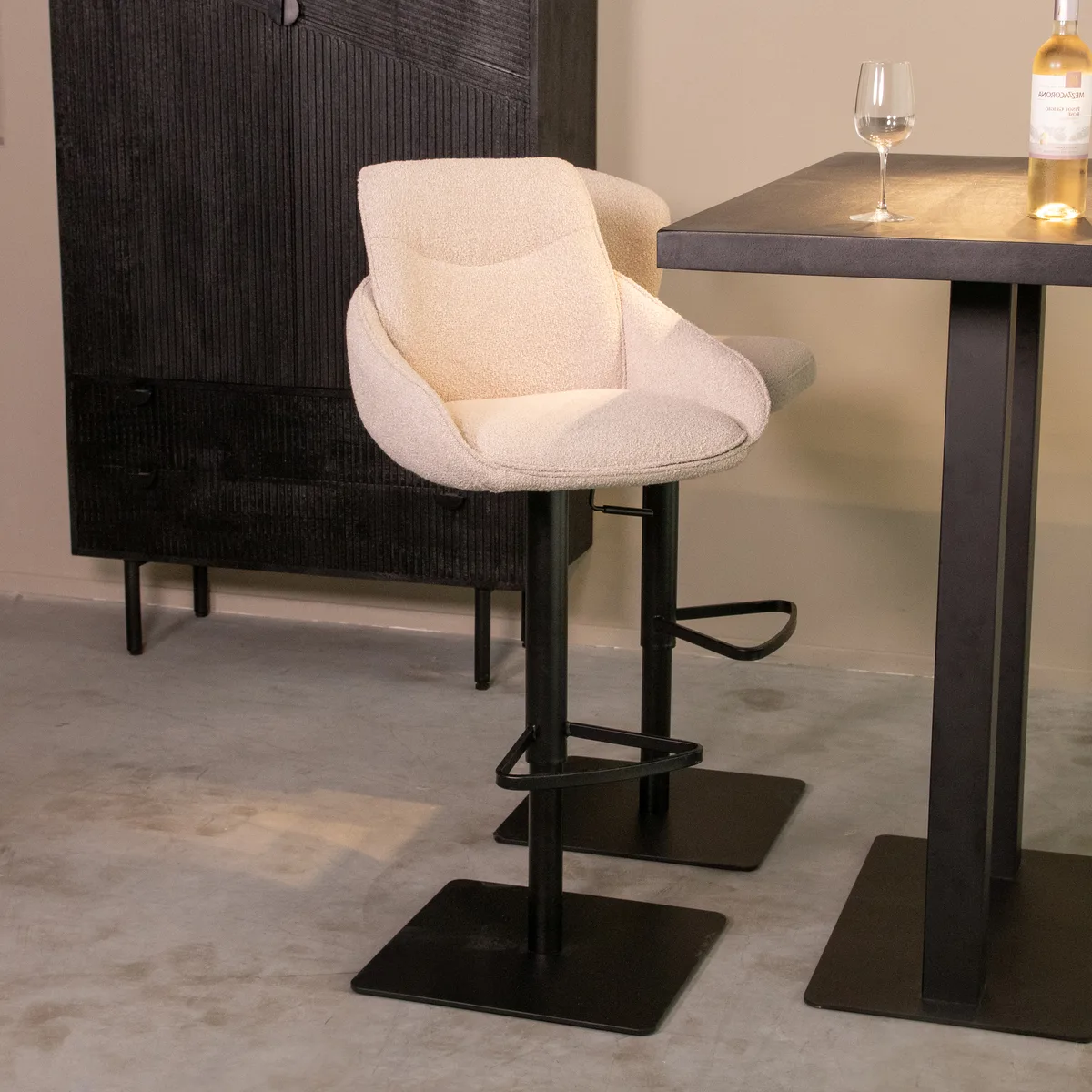 LABEL51 Barhocker Beauty gaslift in Touch Natural, Detail 1