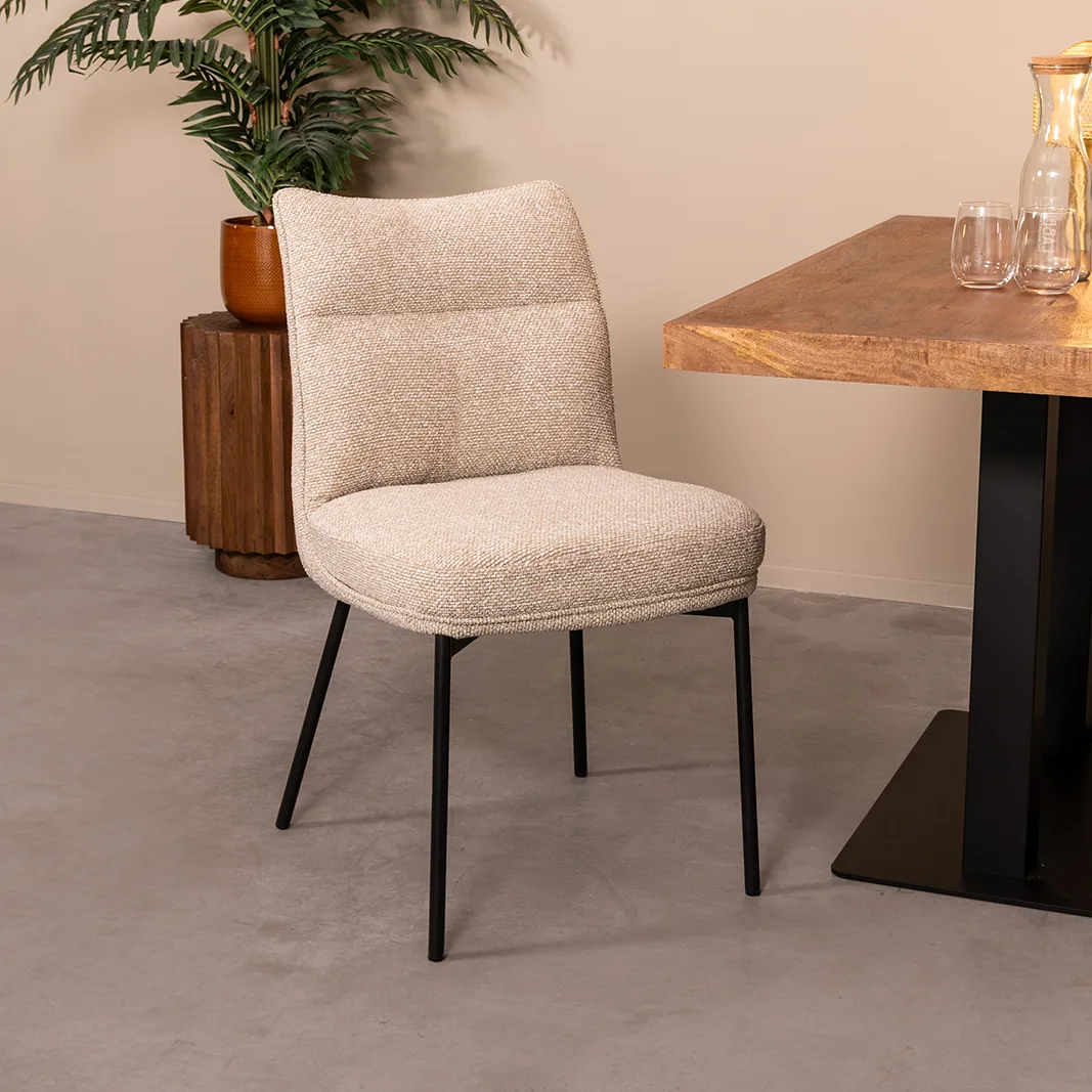 LABEL51 Esszimmerstuhl Lennon zwart metaal in Royal Boucle Natural