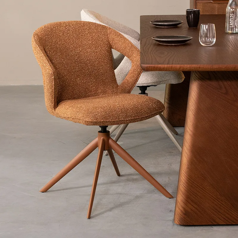 LABEL51 Esszimmerstuhl Zurich rust metaal in Royal Boucle Coral