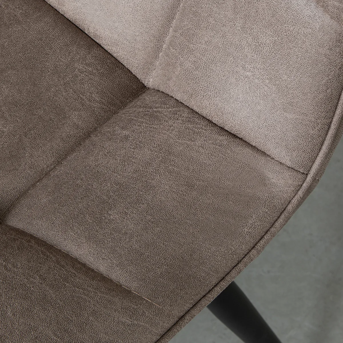 LABEL51 Esszimmerstuhl Bistro in Microsuede Taupe, Detail 5