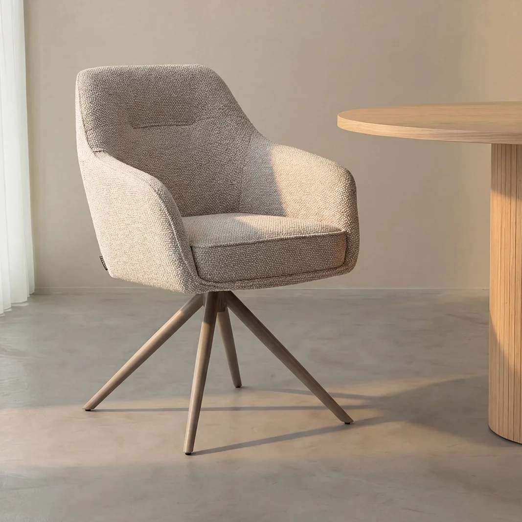 LABEL51 Esszimmerstuhl Akira in Royal Boucle Natural