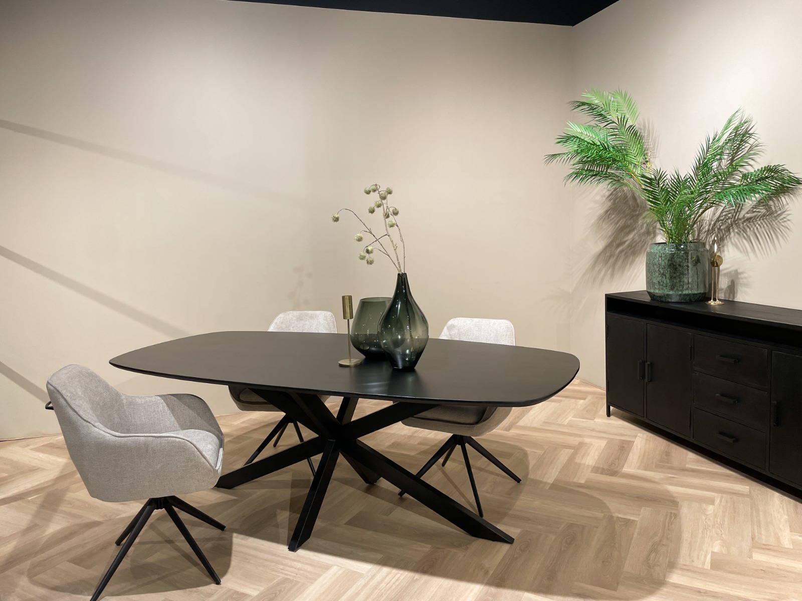Eettafel Jesper Danish Oval Black 230cm - Livingfurn