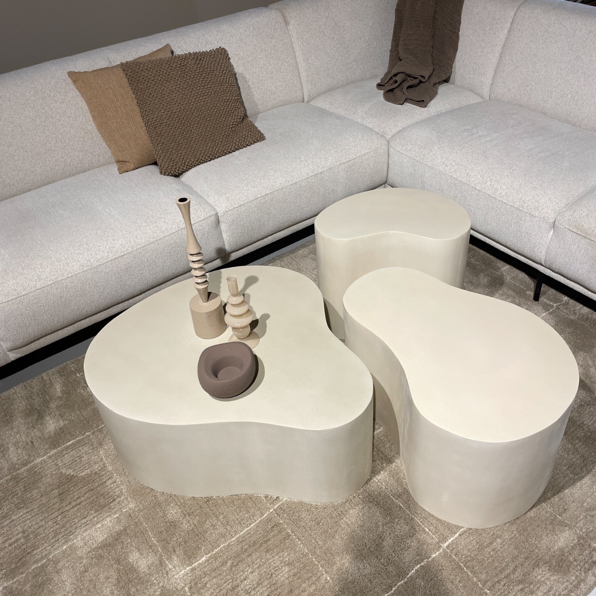 Couchtisch Organic Sandy 50cm (Beton, Creme Weiß) - Brix