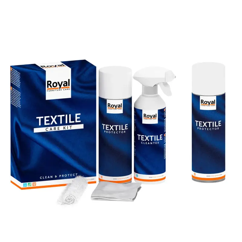 Ein Textile Care Kit Large auf weißem Hintergrund, mit einer Box, zwei Sprühdosen, einer Flasche mit Sprühkopf und zwei Tüchern - Oranje Furniture Care