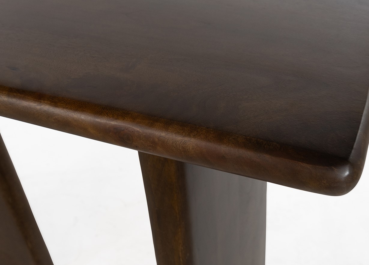 Detail des Lagos Wandtisch 160, Mango Brown Walnut, mit Fokus auf die abgerundete Ecke der Tischplatte - MySons
