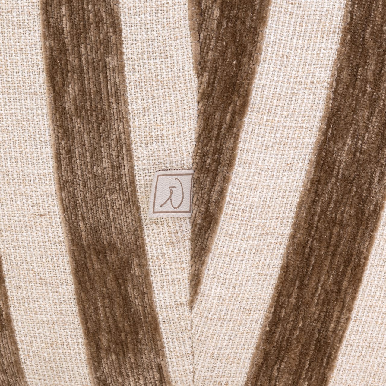 Sillón lounge Luxandra stripes sand - Richmond Interiors