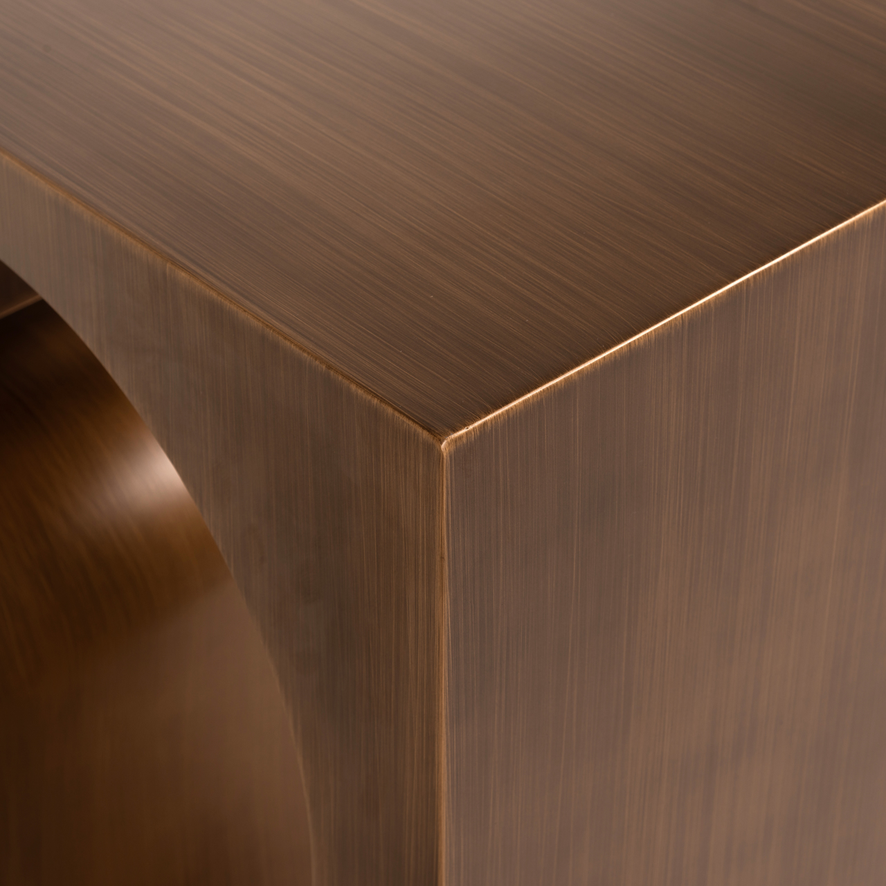 Konsole Alexander Jones brushed gold (Lugano) (Ijzer) - Richmond Interiors
