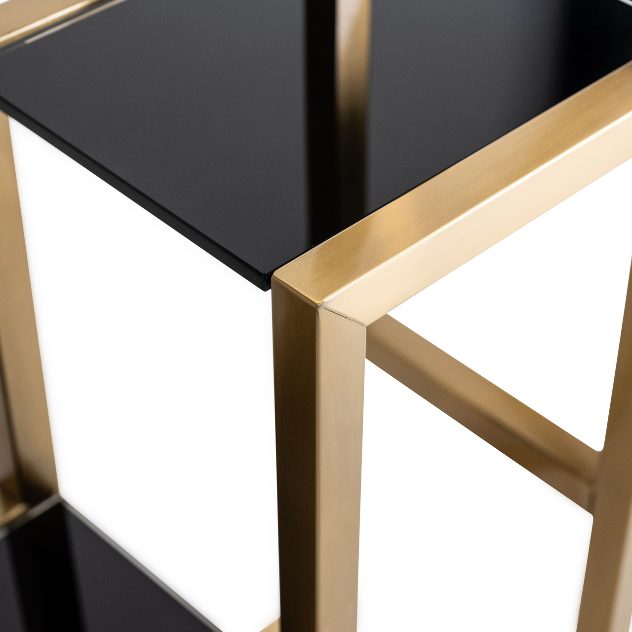 Vitrine Magnus brushed gold - Richmond Interiors