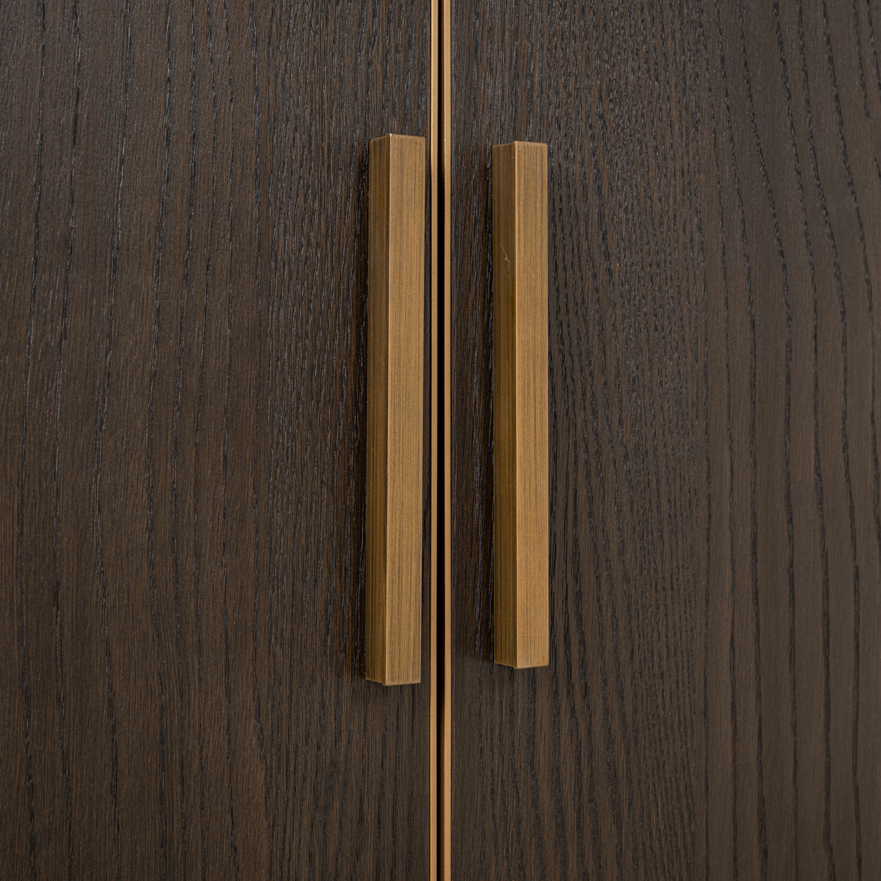 Vitrine Carter brown large 4-doors - Richmond Interiors