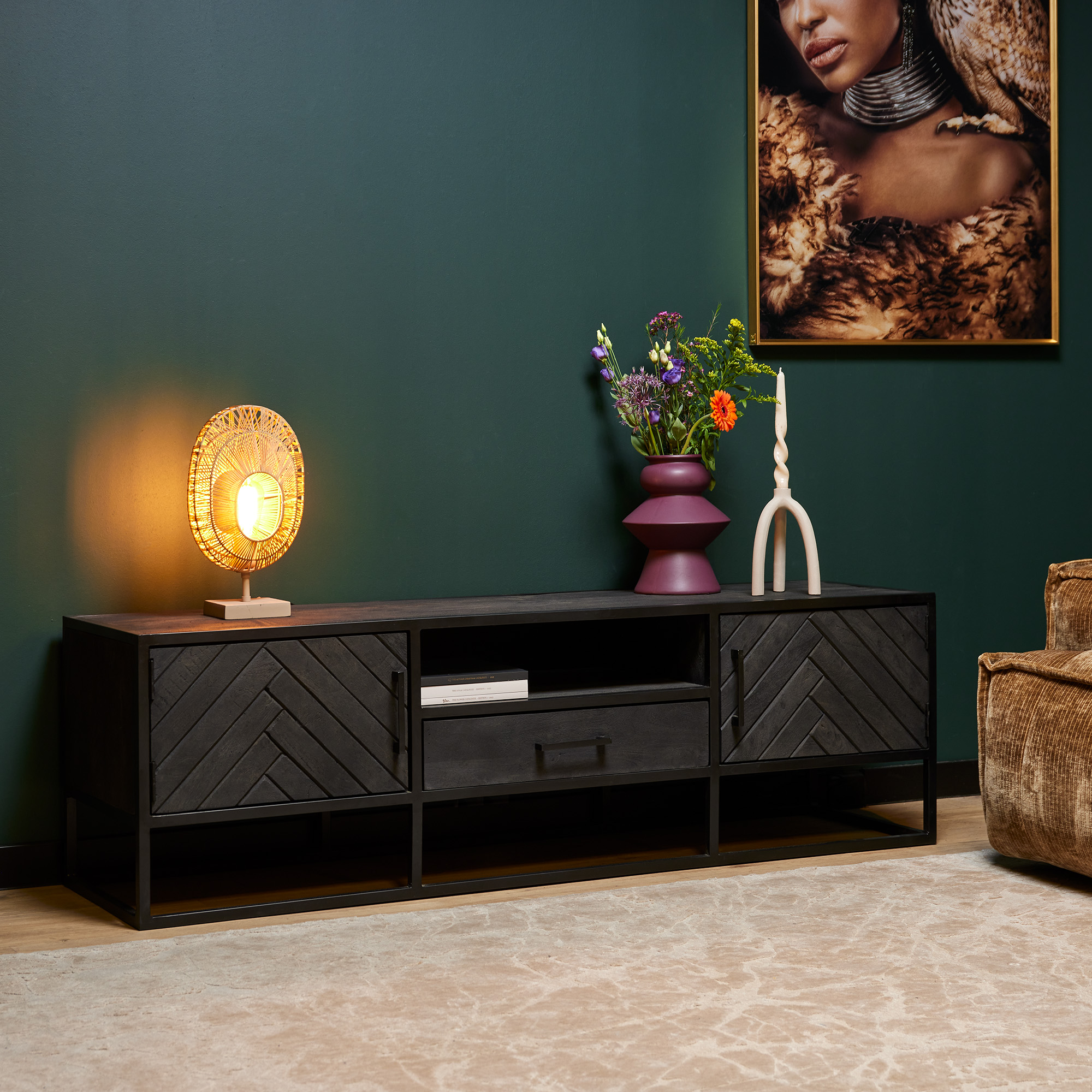 TV-Möbel New York | 165 cm (Mangoholz, Schwarz) - Starfurn