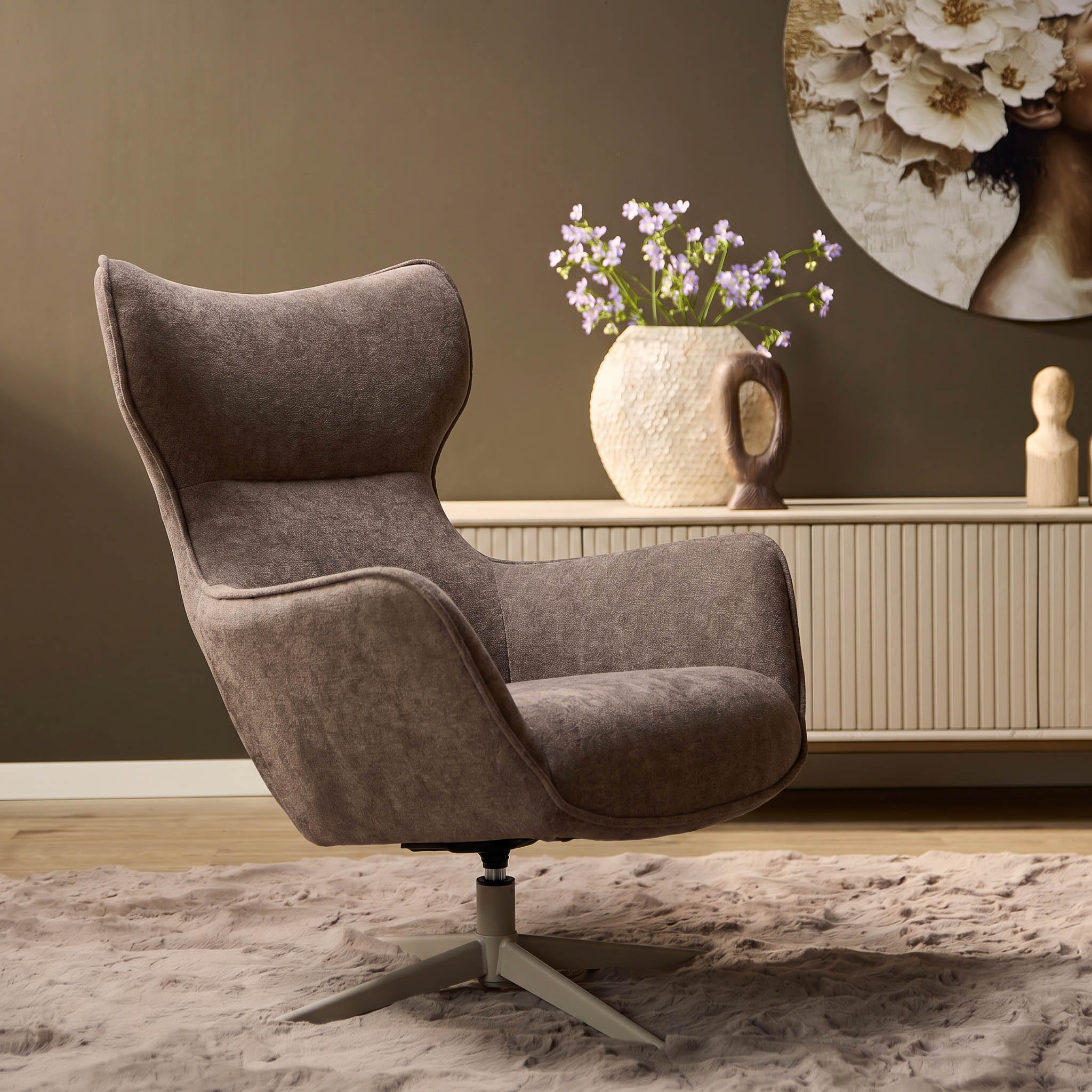 Drehbarer Sessel Julia, brauner Stoff mit Metallbein - Starfurn