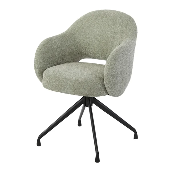 De Porto Armstoel - Toro 25 sand (draaibaar) staat in een landelijke woonkamer met een donkere kast en een bijzettafel - Tower Living - Toro 135 olive