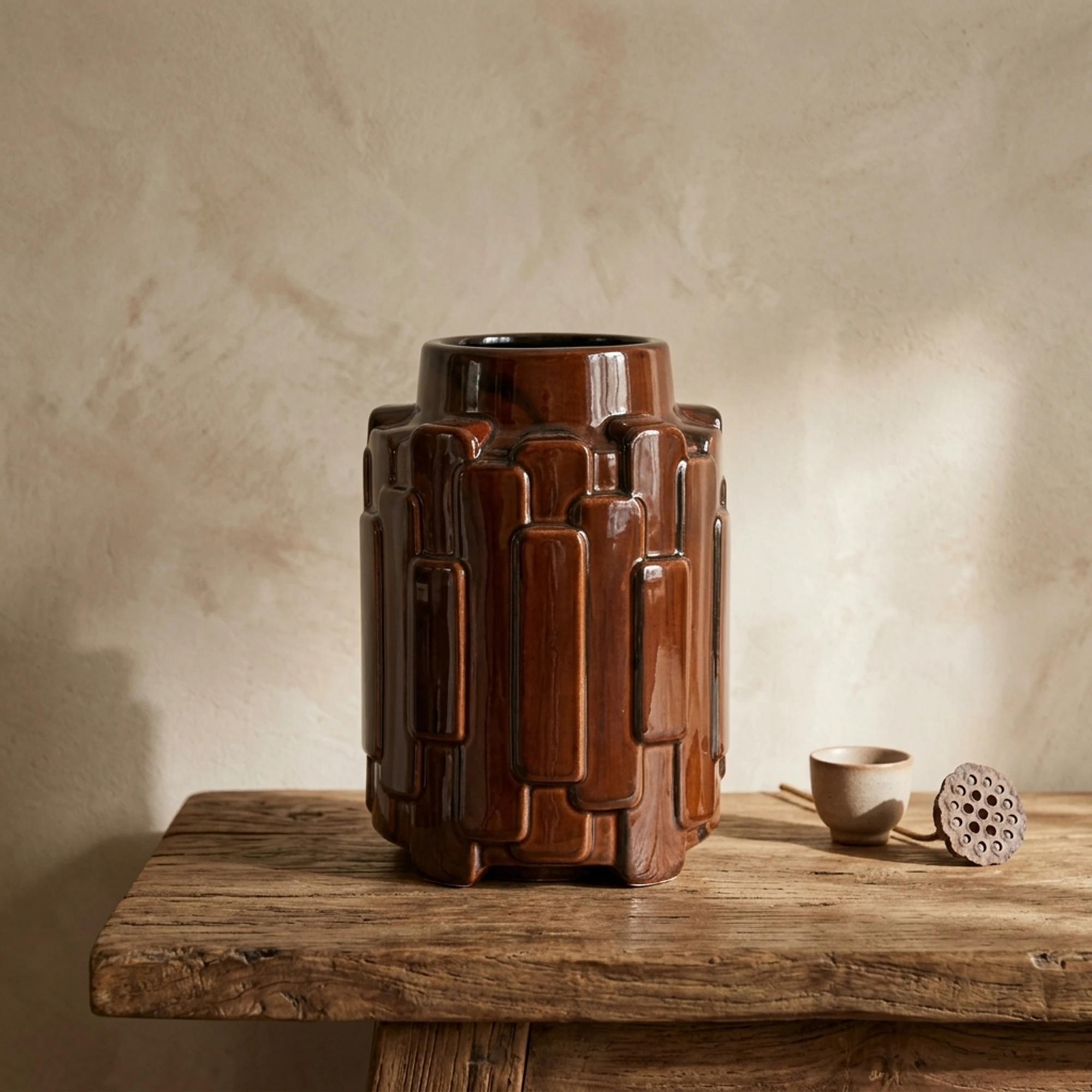 Geary Vase Brown - By-Boo