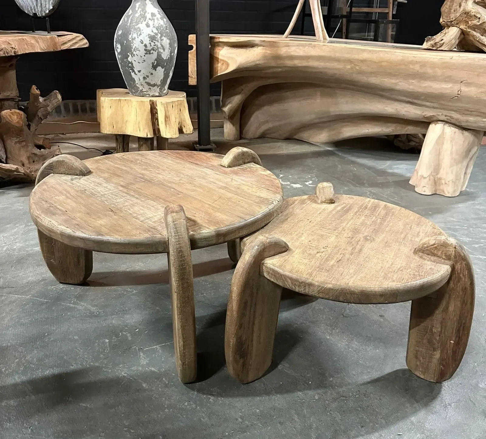 Coffee table Nyawa teak - World of Brosi