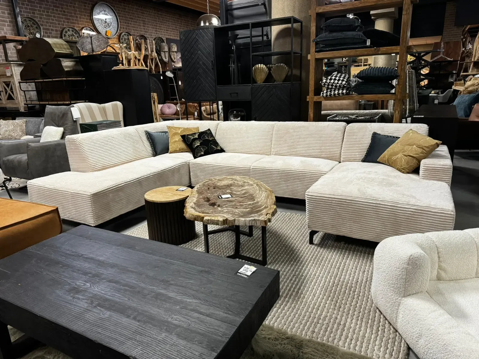 Amor Corner Sofa - Sofa Industries