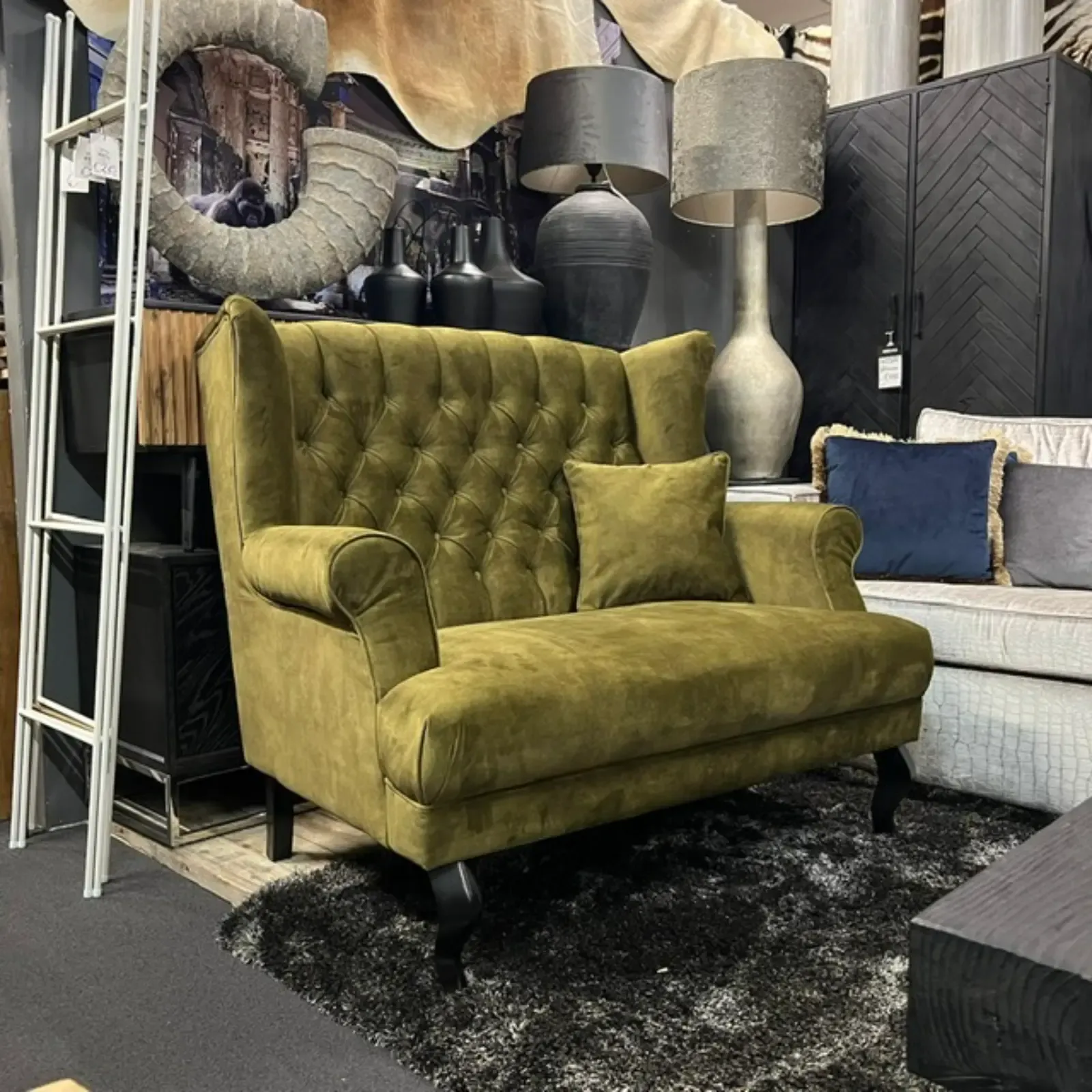 Velvet Loveseat von Dutch Industries im Barockstil mit Hotel Chique Ausstrahlung