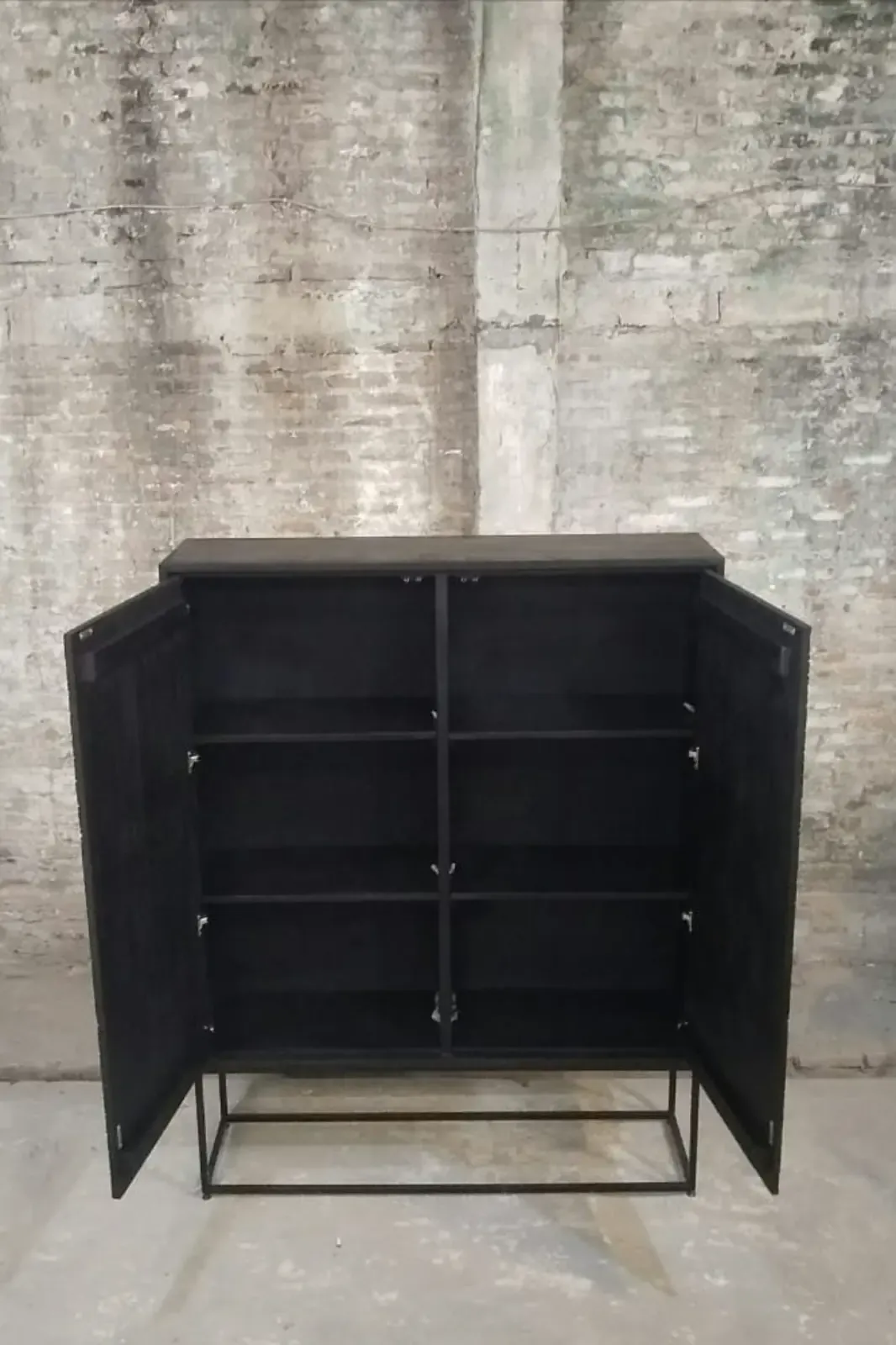 Storage cabinet Intan - Mokana Furniture