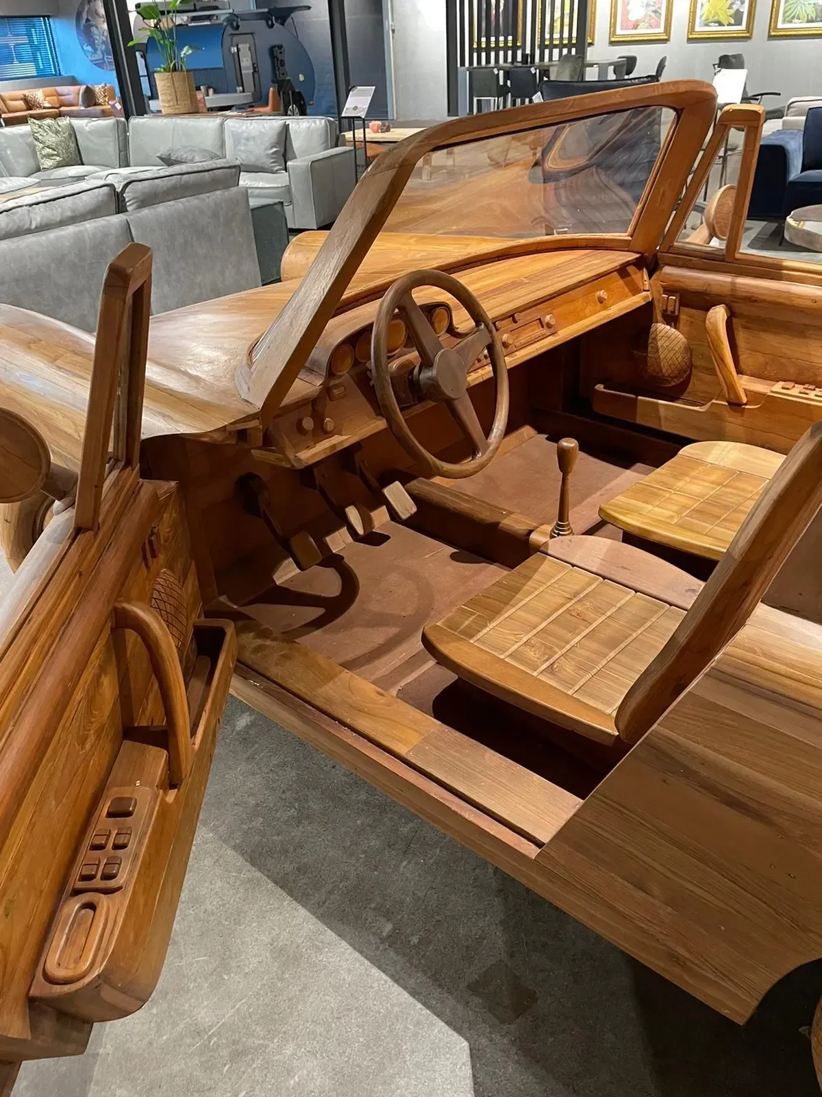 Wooden classic sports car - World of Brosi