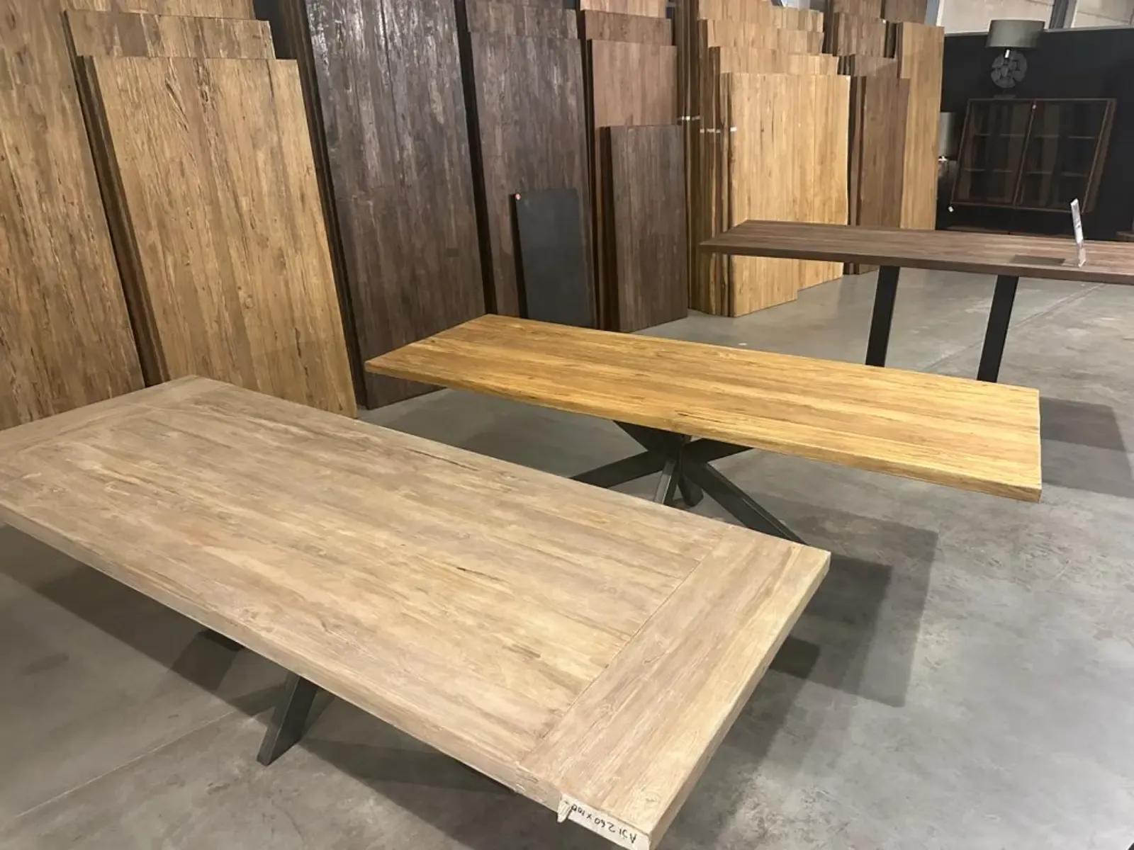 Donny Teak grau, Detailfoto 1 - World of Brosi