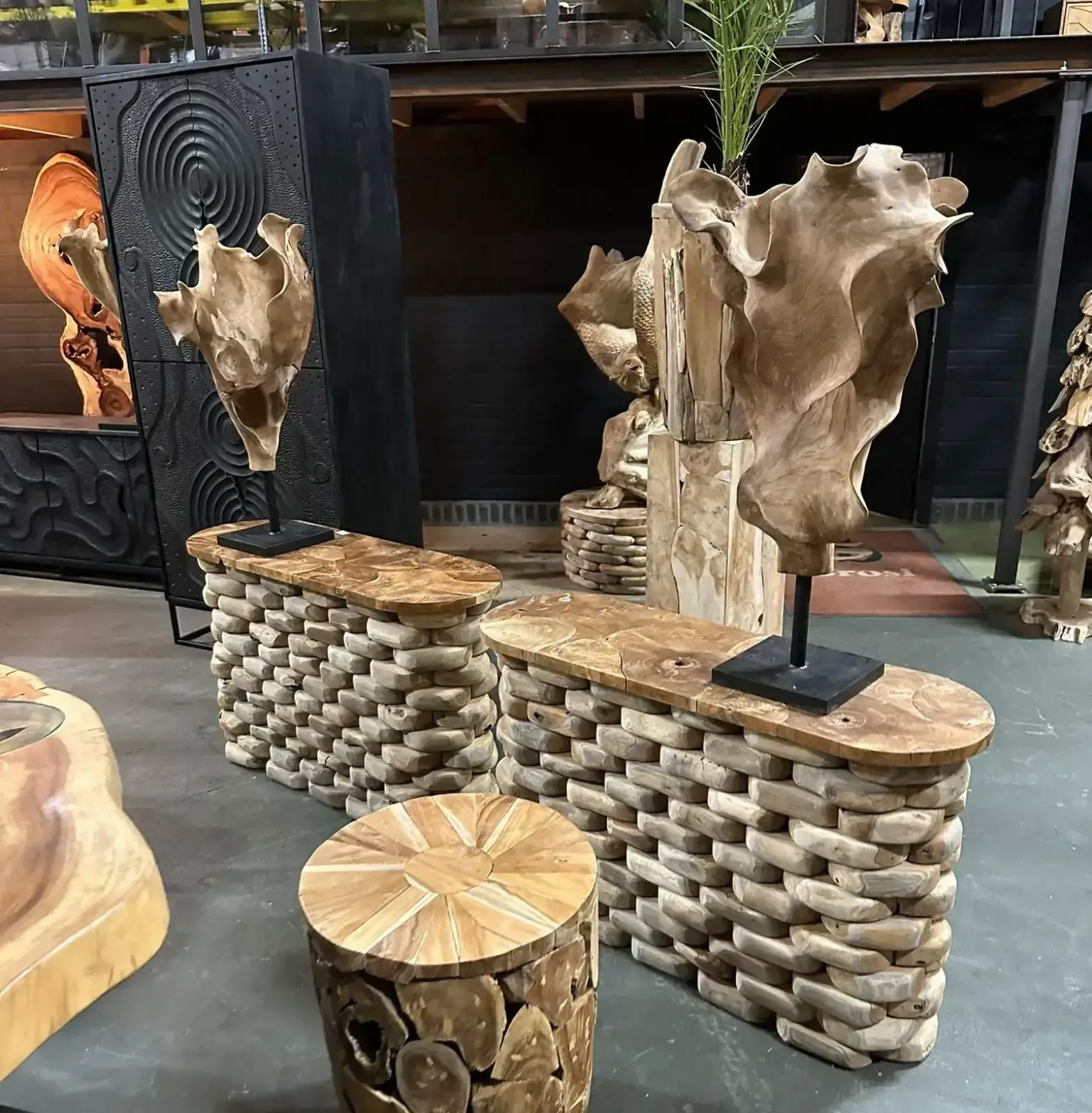 Beistelltisch Sem ovaal teak met suar - World of Brosi
