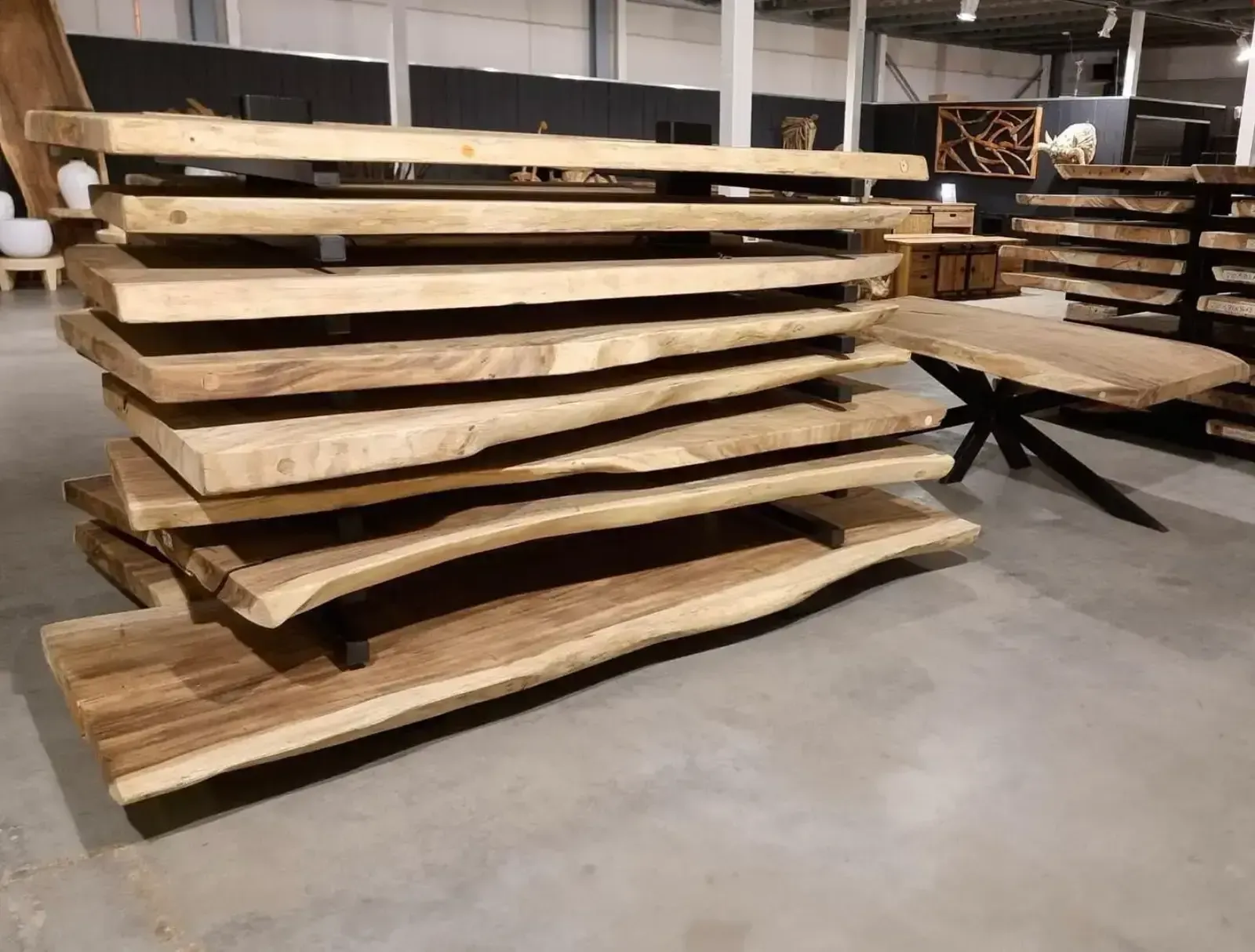 Suar Tree Trunk Tops: Solid Wood - World of Brosi
