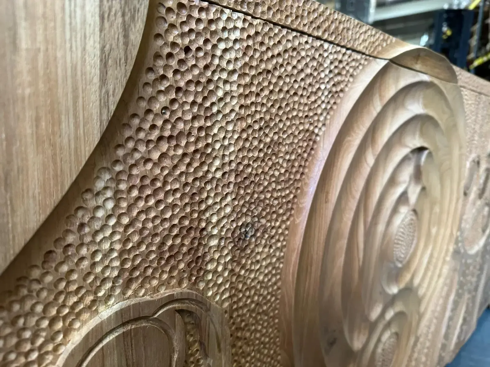 Sideboard Graphic - World of Brosi