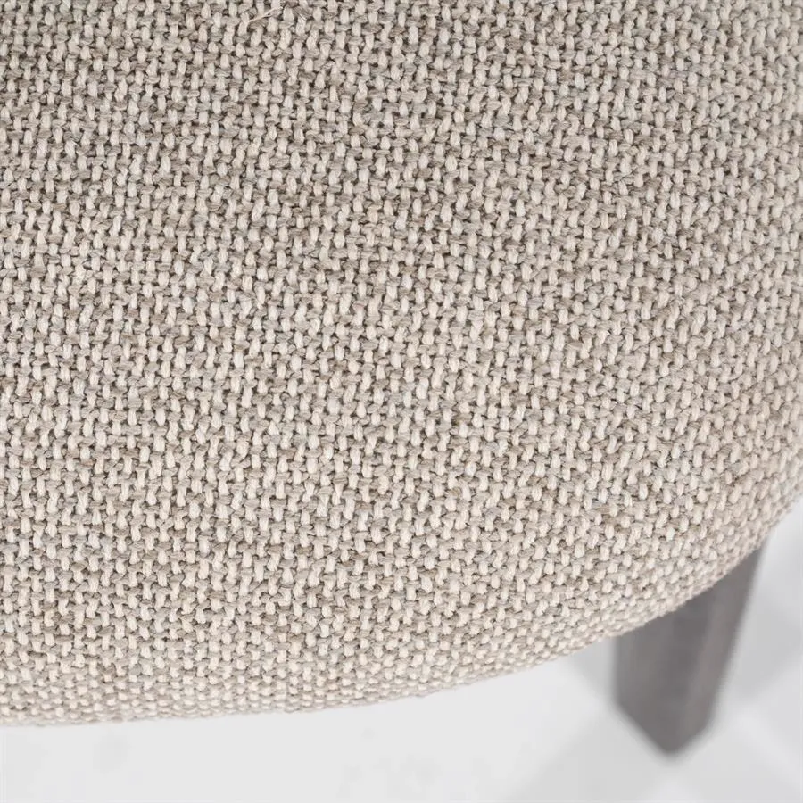 Detail des Stuhls Mikky braun - taupe Moon, Nahaufnahme des taupefarbenen Stoffbezugs - Eleonora