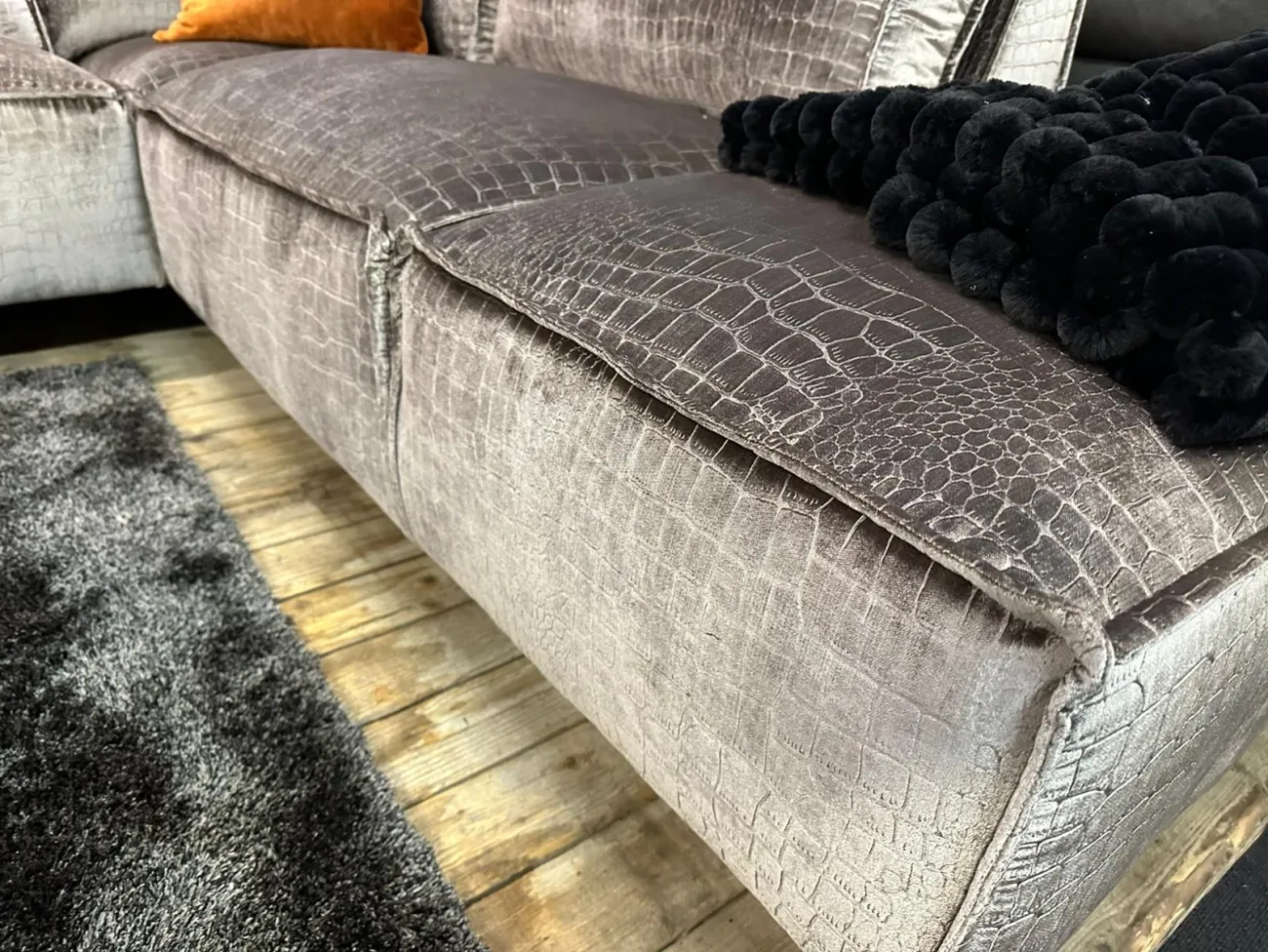 Robin Corner Sofa Croco Pattern - Wildeboer & van der Weide