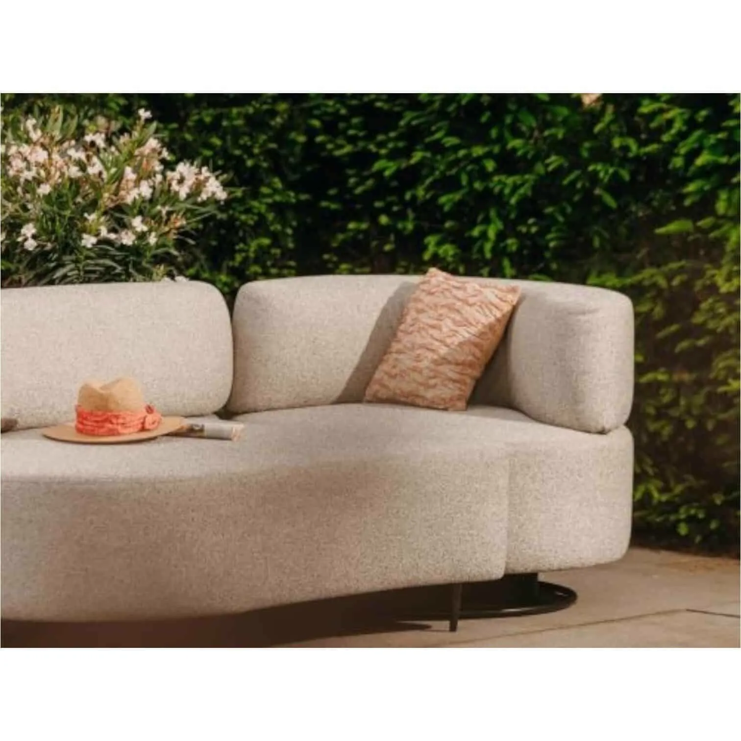 Milaan Outdoor Sofa - Chill-Line