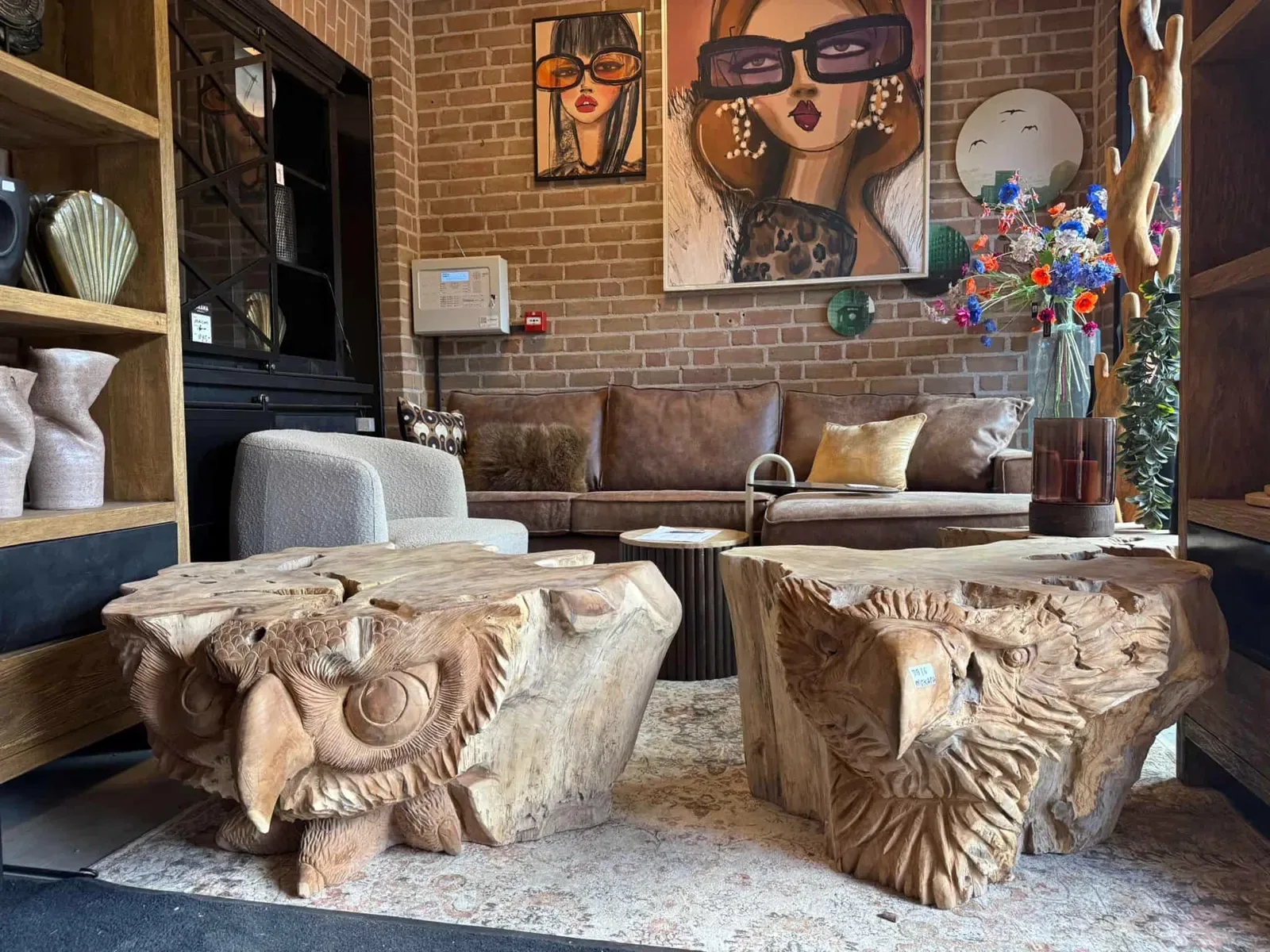 Owl Teak Unique Coffee Table - World of Brosi