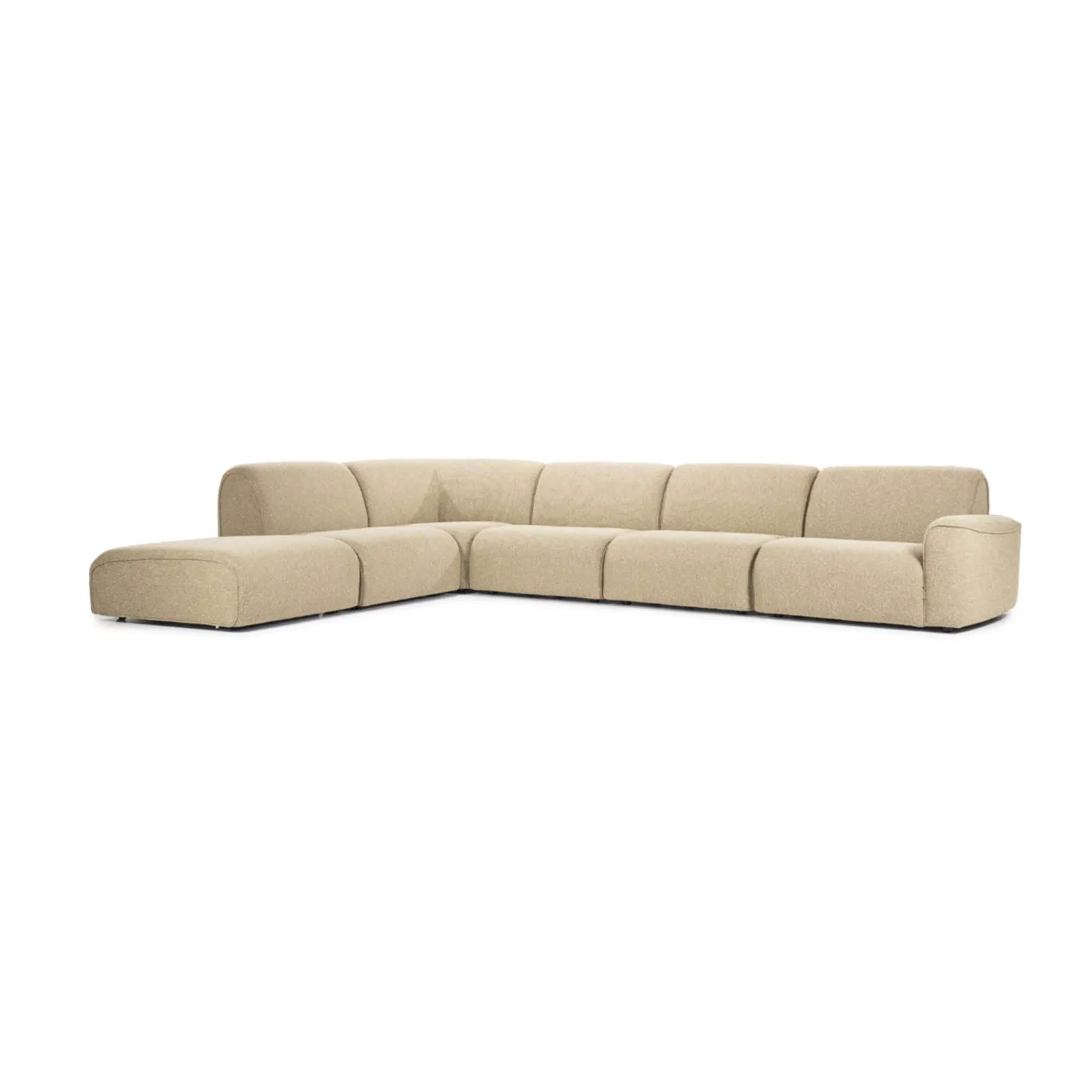 Hoekbank Kira op een witte achtergrond, met de lange zijde naar rechts en een chaise longue links