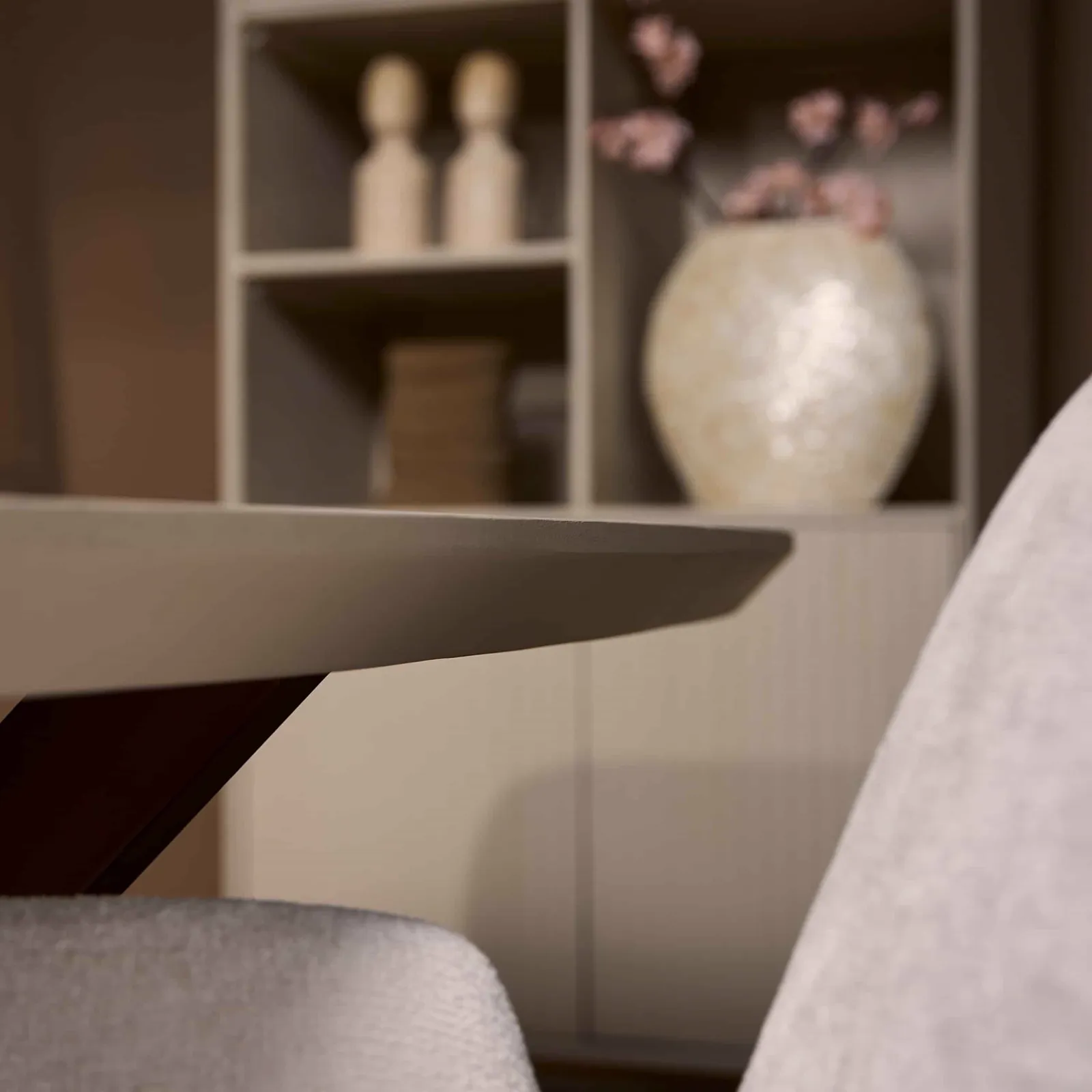 Dining table Madison Sand | 280 cm | Danish Oval - Starfurn