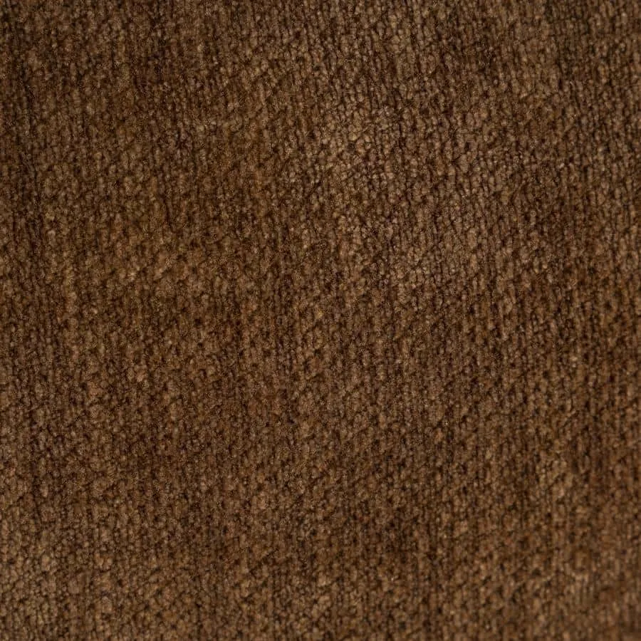 Detailaufnahme des Hockers Nook, mit der Textur des senffarbenen Stoffes aus der Nähe - By-Boo
