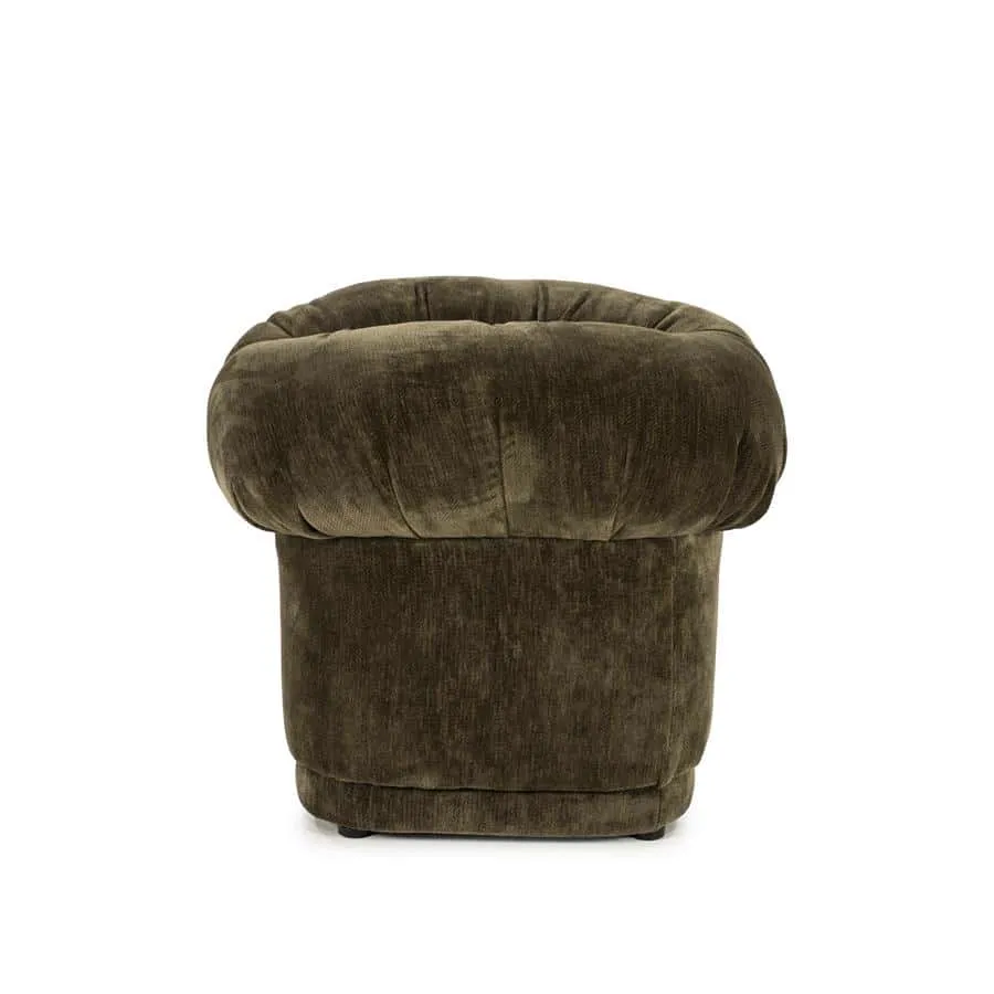 Der grüne Stool Nook, ein gepolsterter Hocker, steht mittig auf weißem Hintergrund - By-Boo