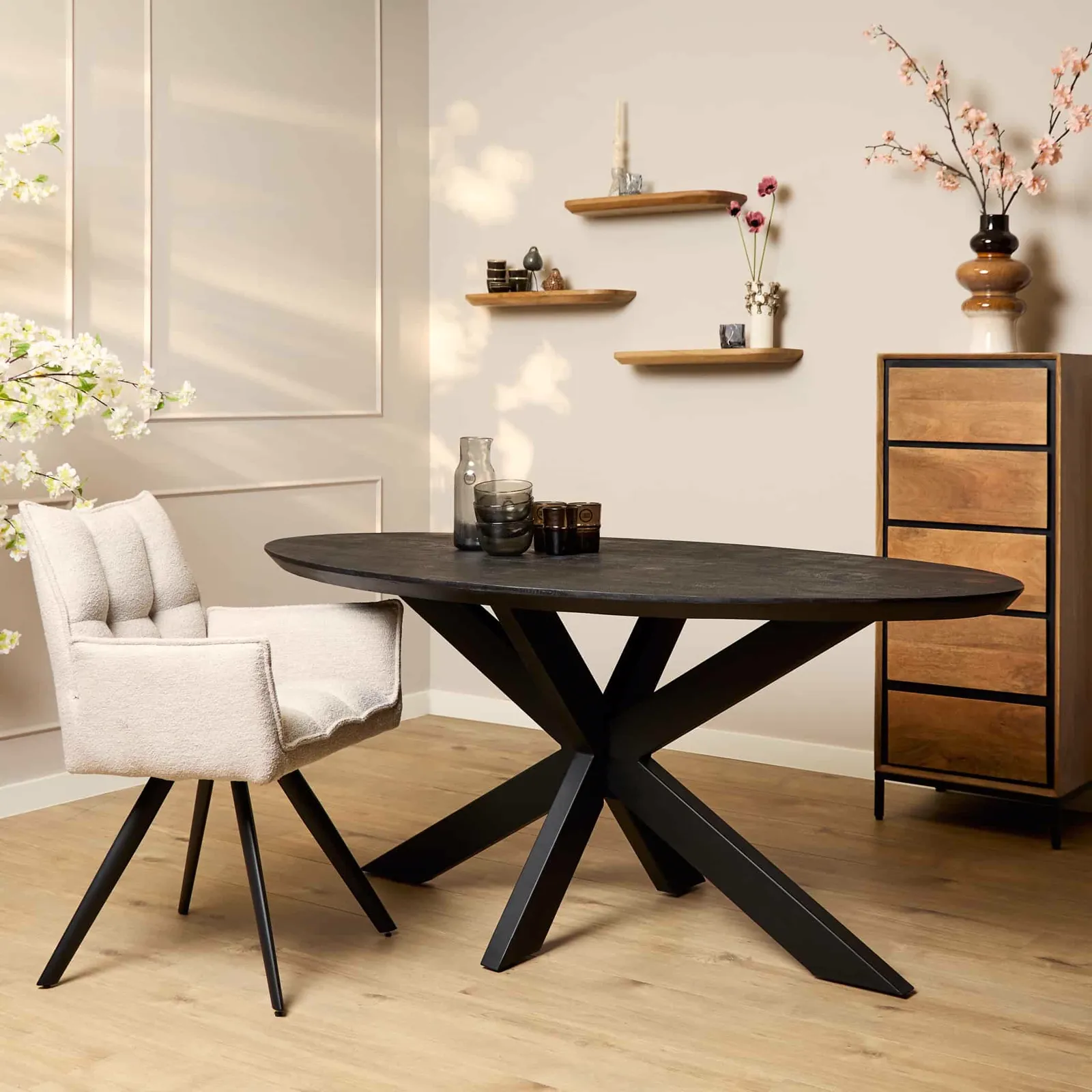 Dining table Brandy Black | 160 cm | Oval - Starfurn