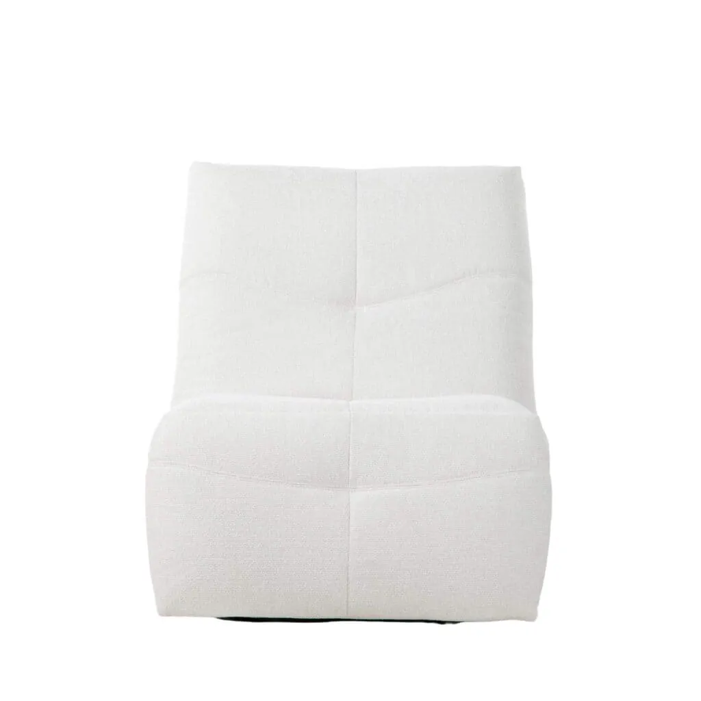 Relaxsessel Lazy in Off White, von vorne auf weißem Hintergrund fotografiert - Starfurn