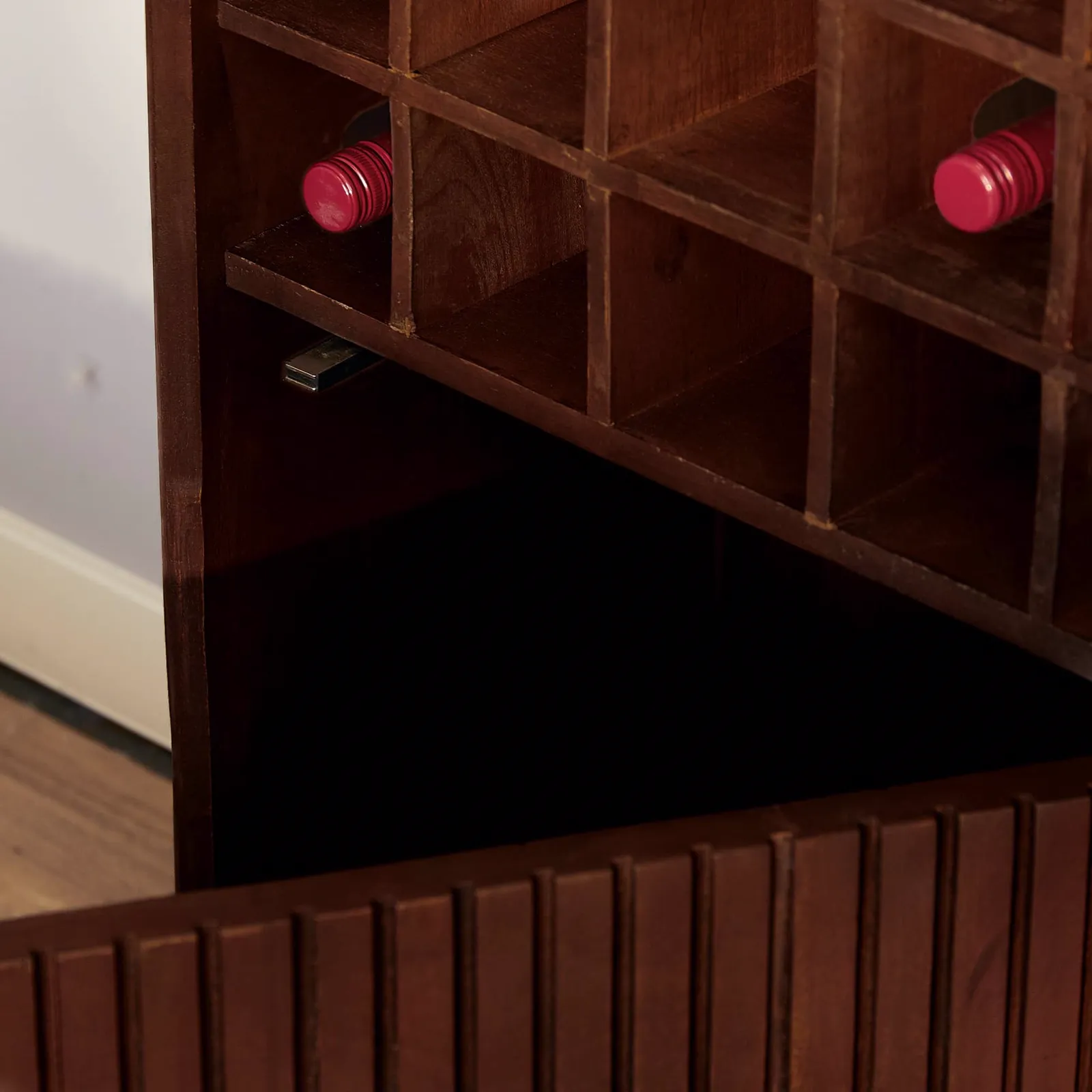 Wine Cabinet Madison Brown | 55 cm - Starfurn