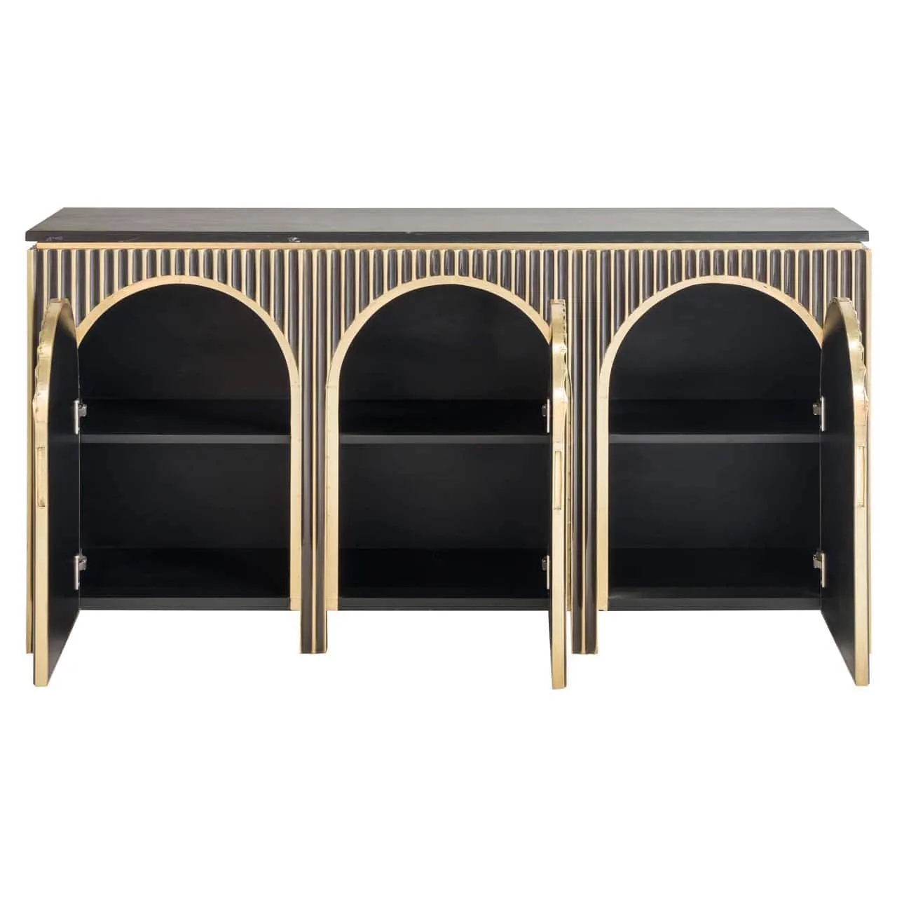 Sideboard Les Arcs brushed gold mit geöffneten Türen auf weißem Hintergrund, frontal fotografiert - Richmond Interiors