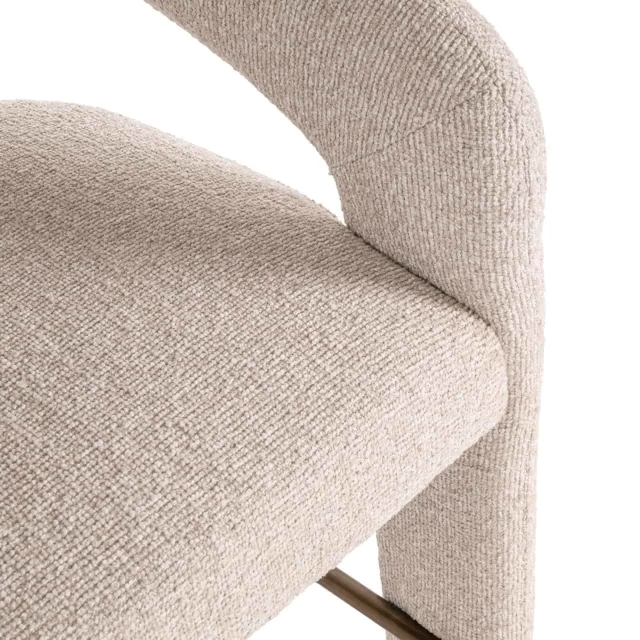 Close-up van de Counterstoel Belle biscotti, met focus op de textuur van de zitting en rugleuning - Richmond Interiors