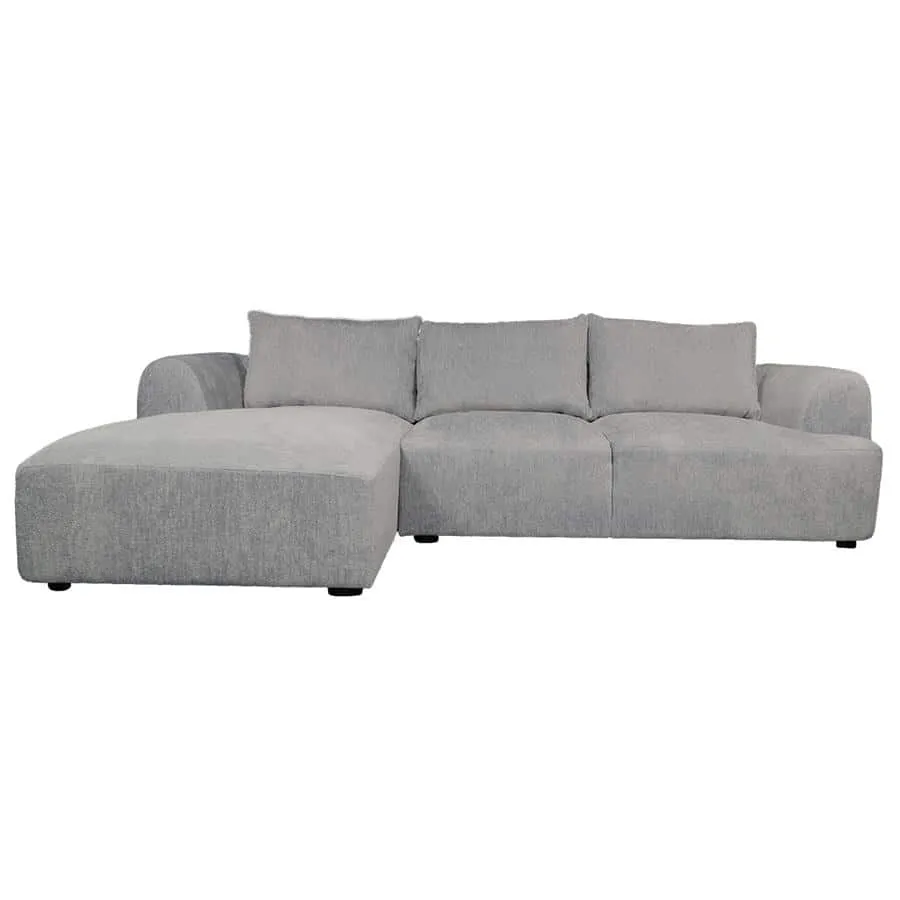 De Canterbury 2 5-AR + Chaise L - Mona 120 Taupe bank op een witte achtergrond, van voren gefotografeerd - Tower Living