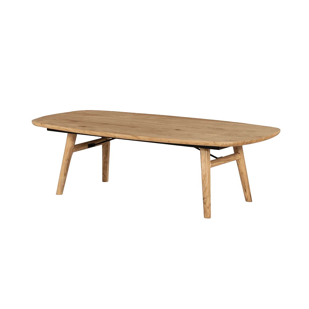 Aura Couchtisch Natur dänisch oval 140 cm, schräg von oben auf einfarbigem Hintergrund fotografiert - Tower Living