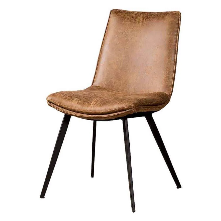 Pamplona Stoel - fabric Cognac, schuin van voren gefotografeerd op een witte achtergrond - Tower Living
