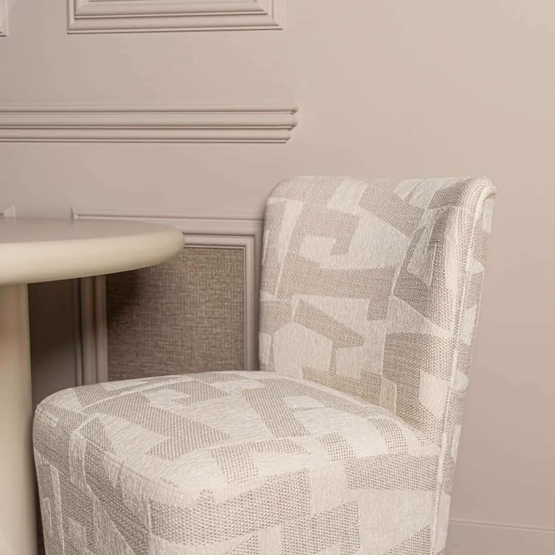 Dining chair Lorain beige graphic on wheels - Richmond Interiors
