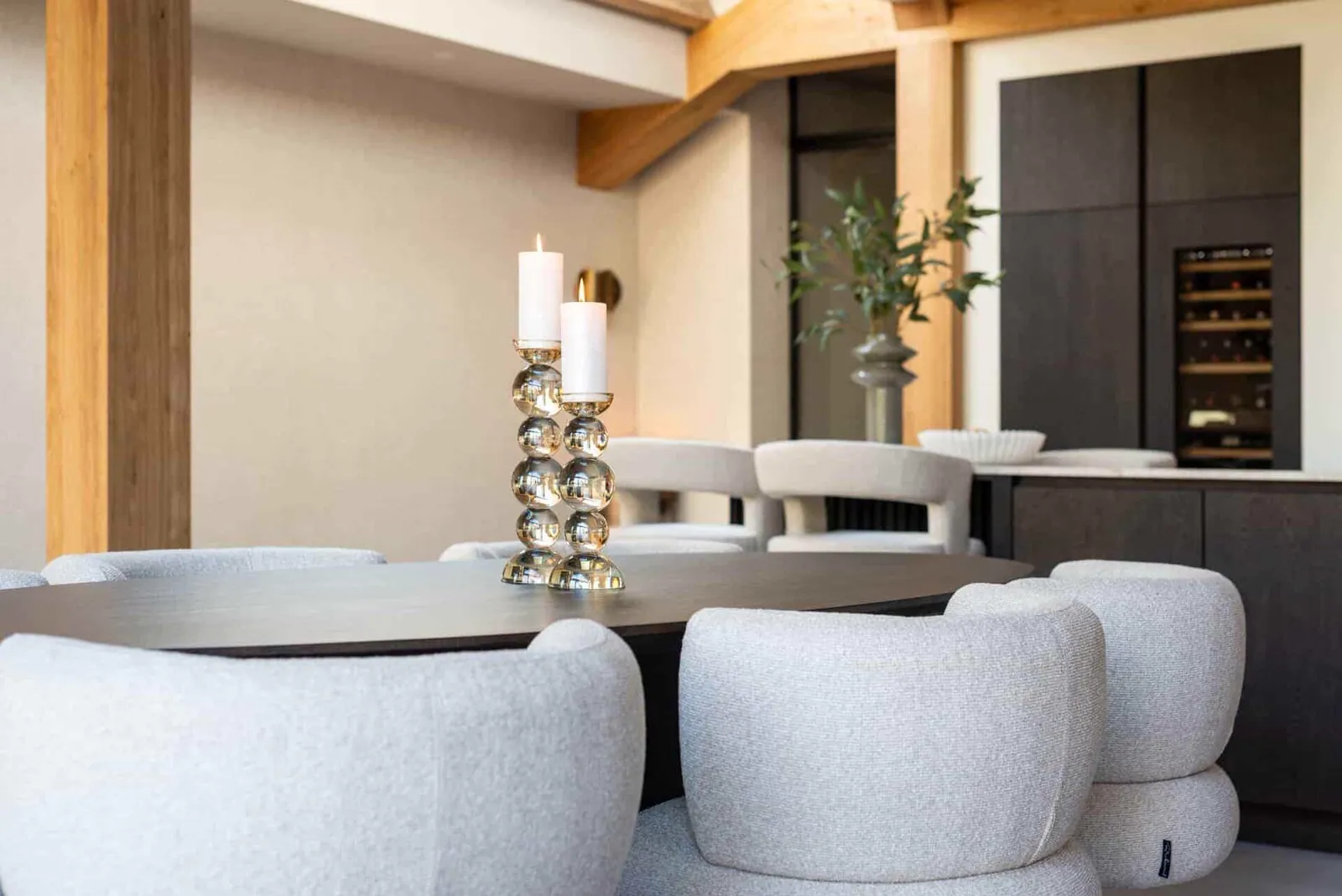 Dining chair Alexis biscotti swivel - Richmond Interiors