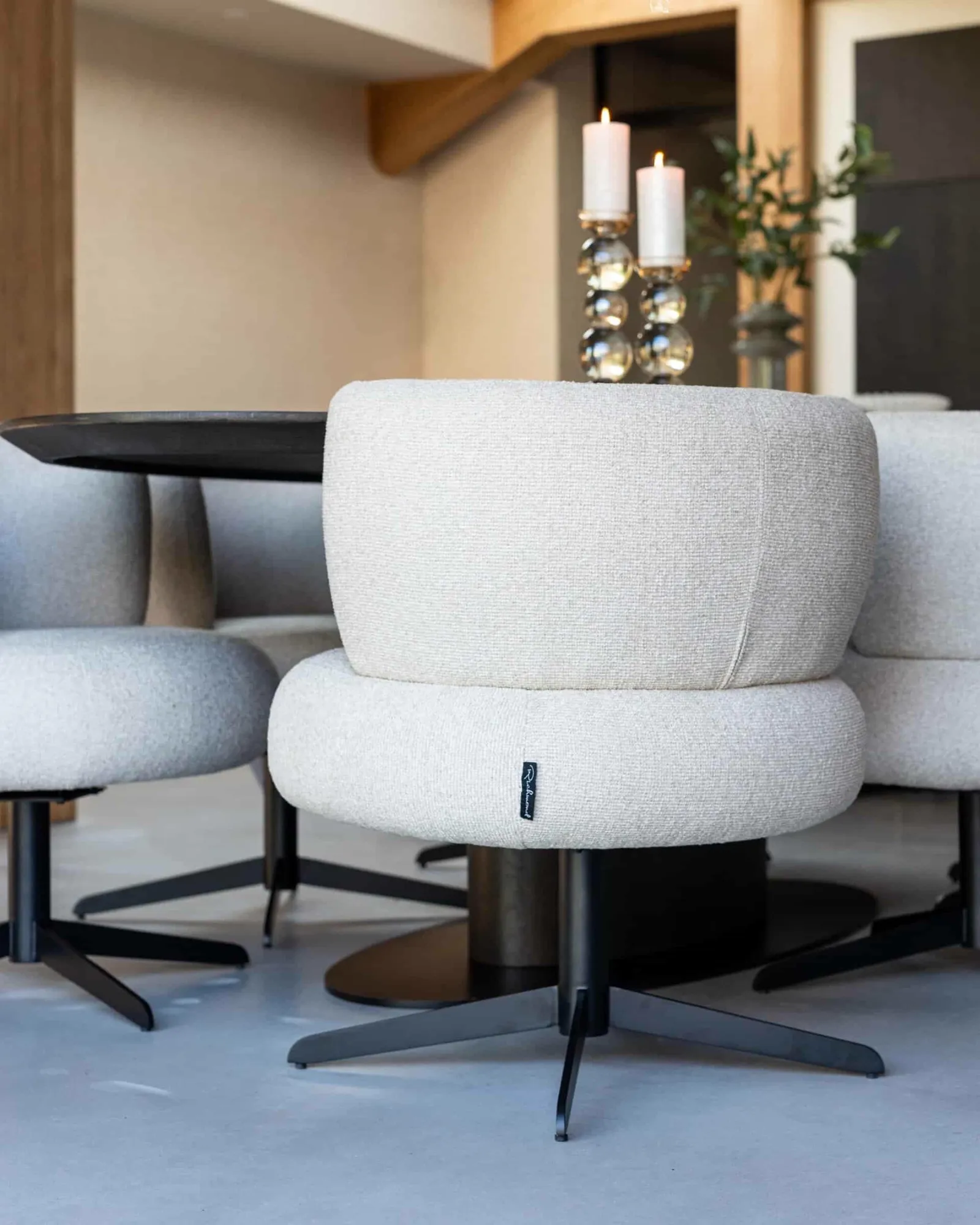 Dining chair Alexis biscotti swivel - Richmond Interiors