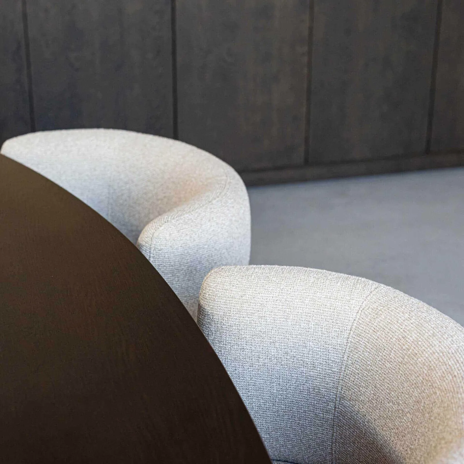 Dining chair Alexis biscotti swivel - Richmond Interiors